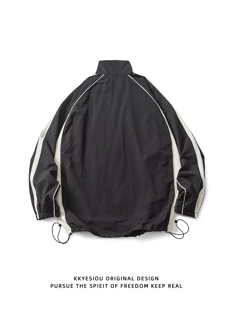Áo khoác kiểu cổ điển Mỹ KKyesiou phối đen trắng, unisex, phong cách thể thao giản dị, kiểu Nhật, cổ cao, dáng rộng.