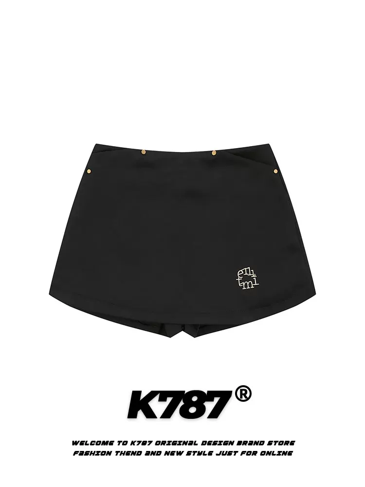 Quần short nữ K787 kiểu hot girl, màu đỏ, giả chân váy, cạp cao, phong cách đường phố Mỹ, thể thao, mùa hè 2025