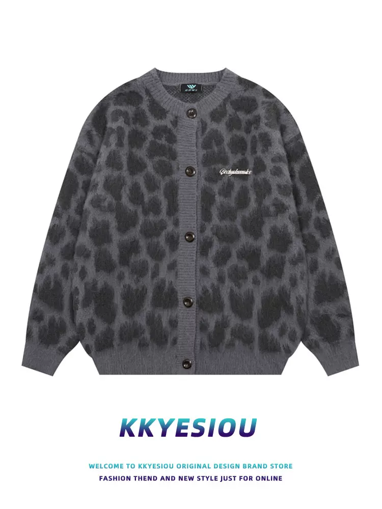 Áo cardigan dệt kim họa tiết da báo cổ điển kiểu Mỹ KKyesiou dành cho nam và nữ, áo khoác cặp đôi cao cấp phong cách lười biếng độc đáo