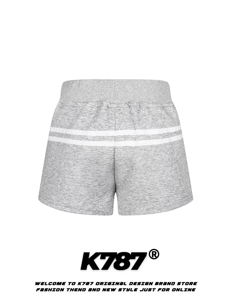 Quần short nữ K787 phong cách đường phố cá tính, sọc kẻ, cạp cao, dáng thẳng, chất liệu thun, phong cách thể thao, ngọt ngào, cá tính, kiểu dáng BM, thêu họa tiết, quần ba phần.