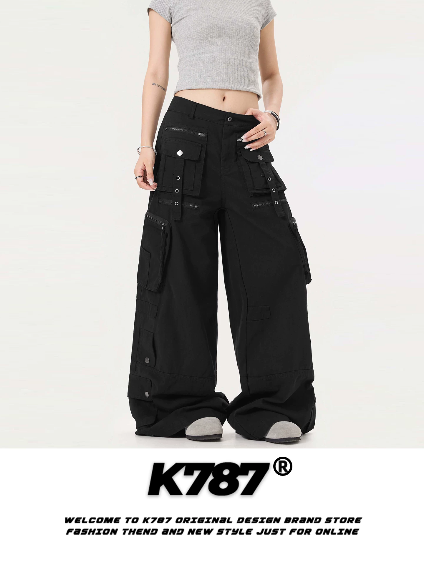 Quần cargo unisex dáng rộng phong cách Mỹ cổ điển, nhiều túi, khóa kéo, thiết kế phá cách, xu hướng quốc tế, phong cách đường phố.
