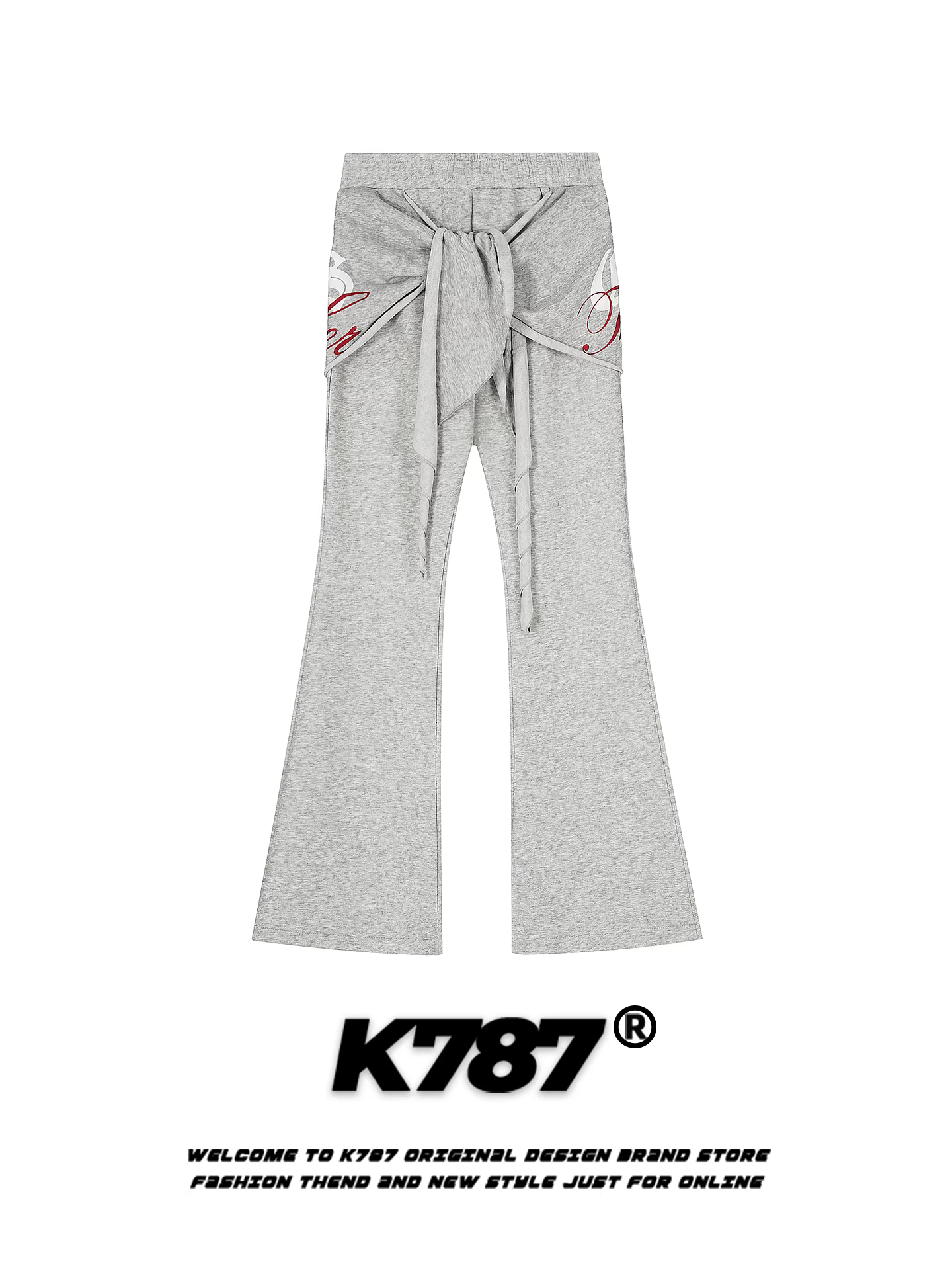 Quần âu K787 phong cách năng động, thiết kế độc đáo với ống loe, cạp cao và họa tiết in phía sau dành cho nữ.