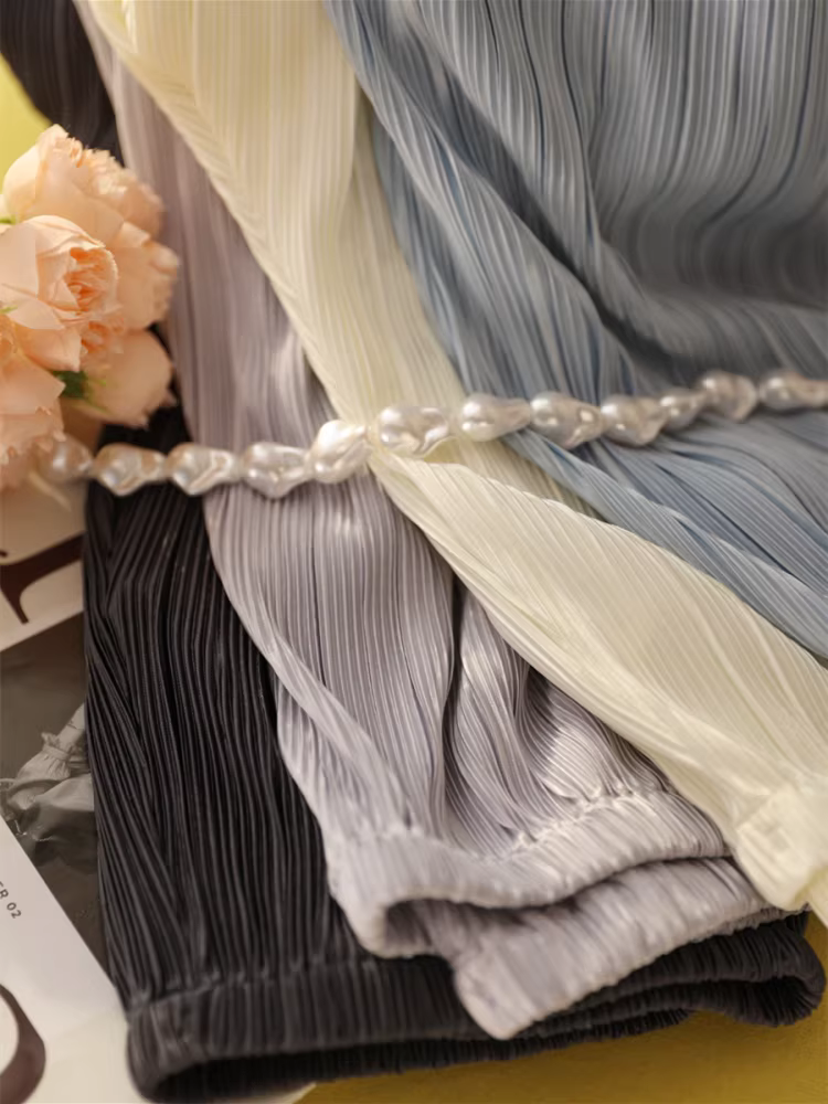 Quần xếp ly kiểu Miyake, vải xếp ly lụa bóng một mảnh, quần ống rộng cạp cao dáng thẳng tôn dáng cho nữ, mới cho mùa hè