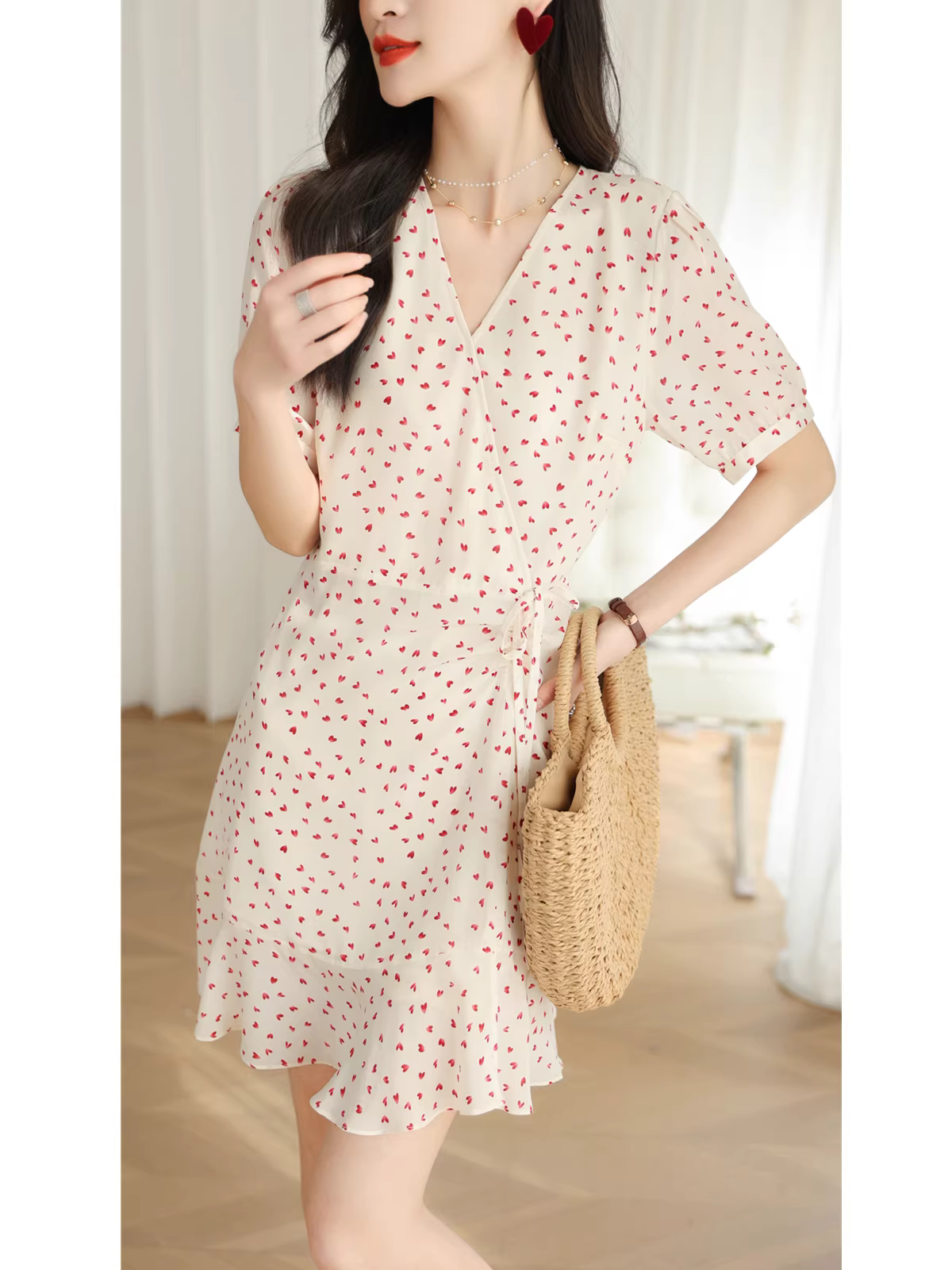 Váy nữ in hình trái tim, váy trà chiều cổ chữ V bằng lụa dâu tằm 100%, váy lụa thon gọn eo cho nữ