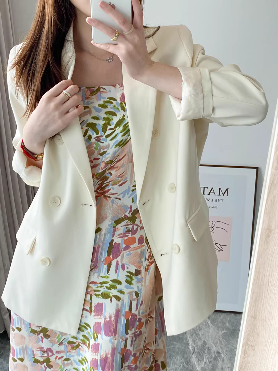 Áo khoác blazer dáng dài tay dài màu kem ấm áp đơn giản và thanh lịch dành cho nữ đầu thu phong cách mới
