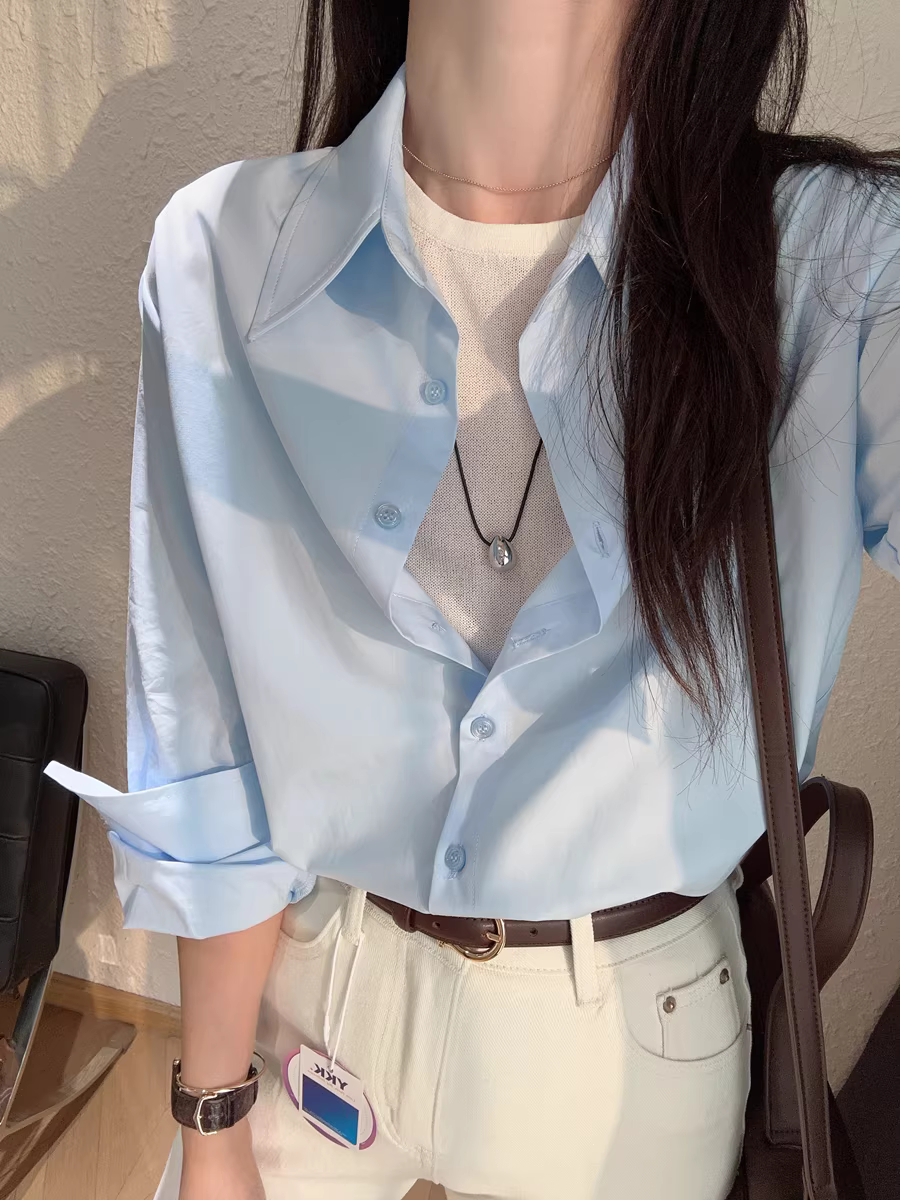 Áo kiểu dáng xếp lớp cũng rất đẹp! Áo sơ mi dài tay bằng cotton lyocell thoải mái và thoáng khí, có cổ bẻ, kiểu dáng rộng rãi, thoải mái dành cho nữ, mẫu mới cho mùa xuân.