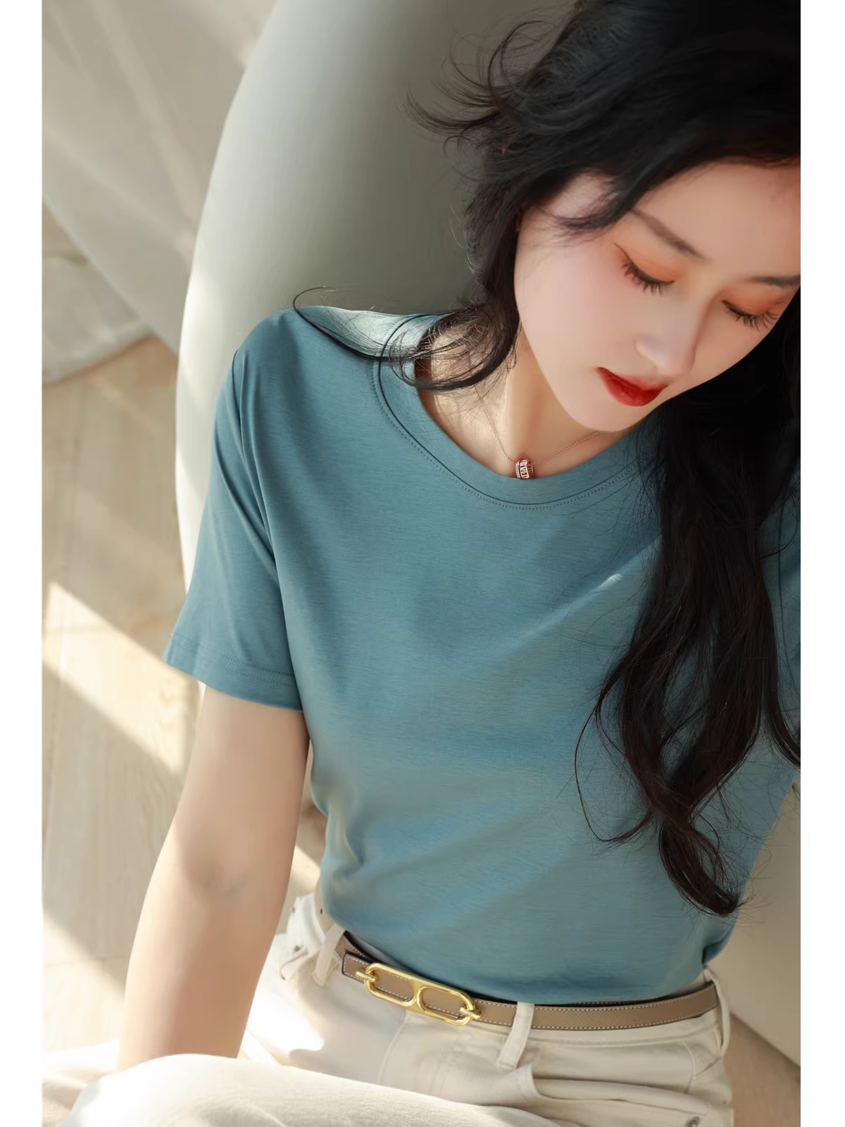 Phong cách phổ biến! Có cả kiểu cổ tròn và cổ chữ V, chất liệu cotton mềm mại như lụa, dáng rộng, áo thun ngắn tay tôn dáng cho nữ, mẫu mới cho mùa xuân hè.