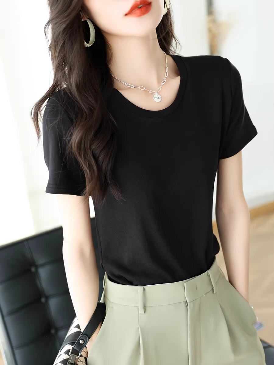 Áo thun nữ tay ngắn chất liệu thun gân, màu trơn, cổ tròn, dáng rộng, co giãn, tôn dáng, mặc được nhiều kiểu