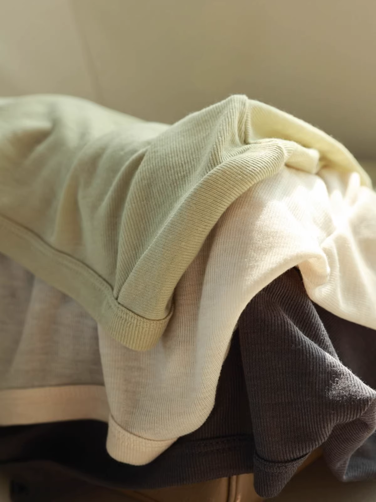 Áo cardigan dệt kim cổ chữ V dài tay dáng rộng mát mẻ Lyocell dành cho nữ màu trơn