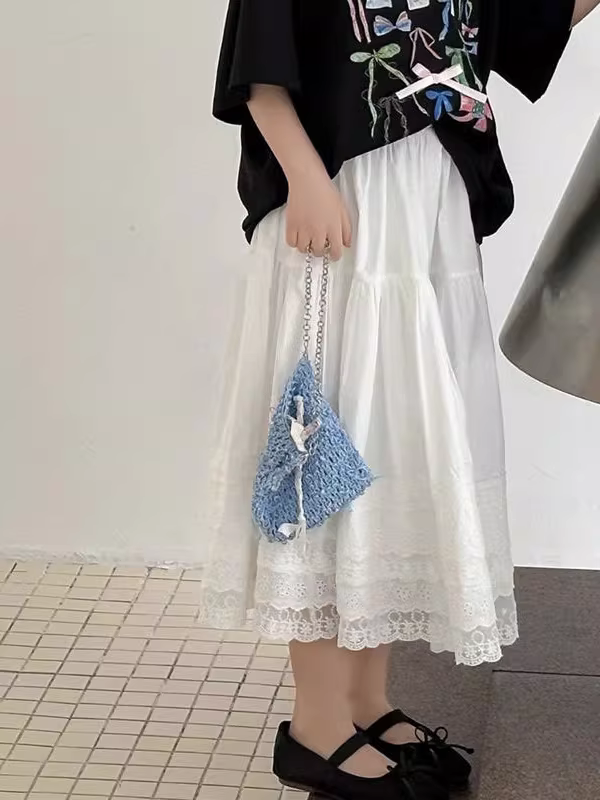 Váy trắng nửa thân cho bé gái, kiểu dáng đa năng, ren dài, thời trang 2025, quần áo trẻ em xuân hè, kiểu mới, hợp thời trang