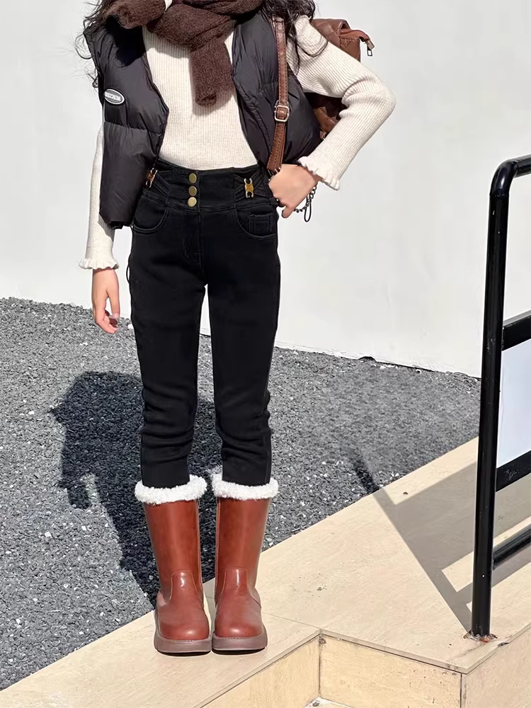 Quần jean skinny có lông cừu tích hợp dành cho bé gái, kiểu dáng thu đông 25 mới, quần bút chì dày dặn và sành điệu dành cho trẻ nhỏ, quần dài trẻ em.