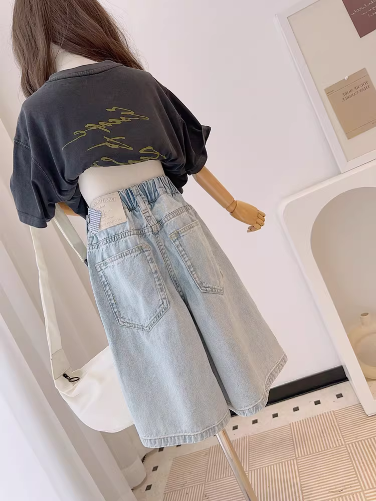 Quần short denim giả hai mảnh dành cho bé gái, quần áo trẻ em, mùa hè 25, quần capri dáng rộng đa năng mỏng thời trang