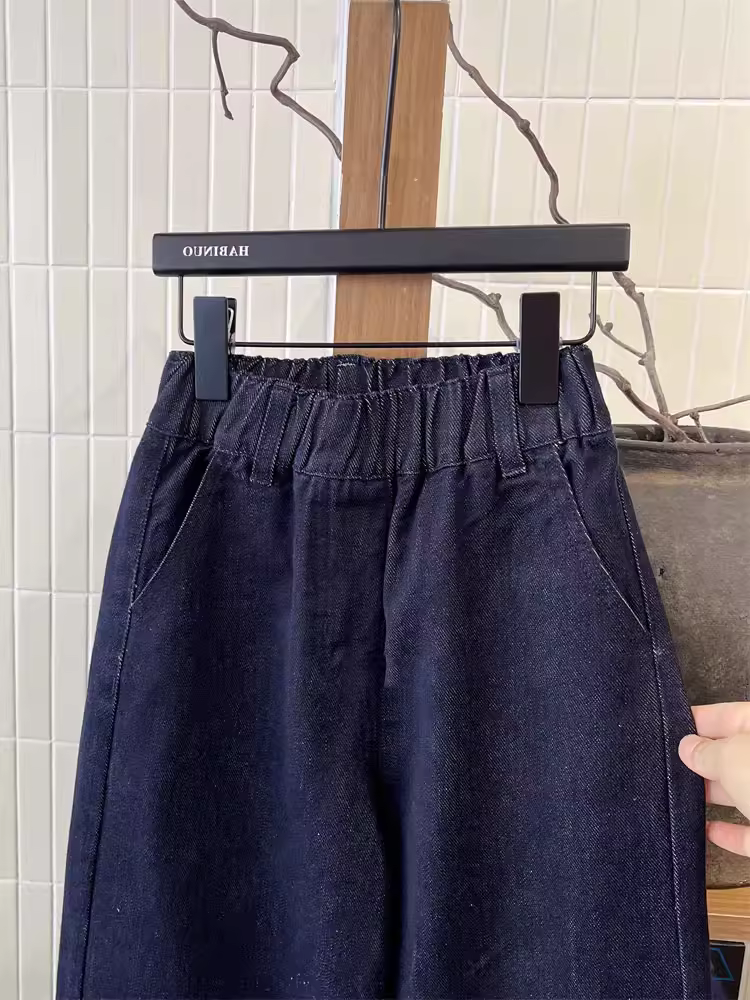 Quần jean ống đứng dáng ôm cho bé gái, quần thu đông cho trẻ lớn, quần ống rộng cạp cao, kiểu dáng thời thượng.