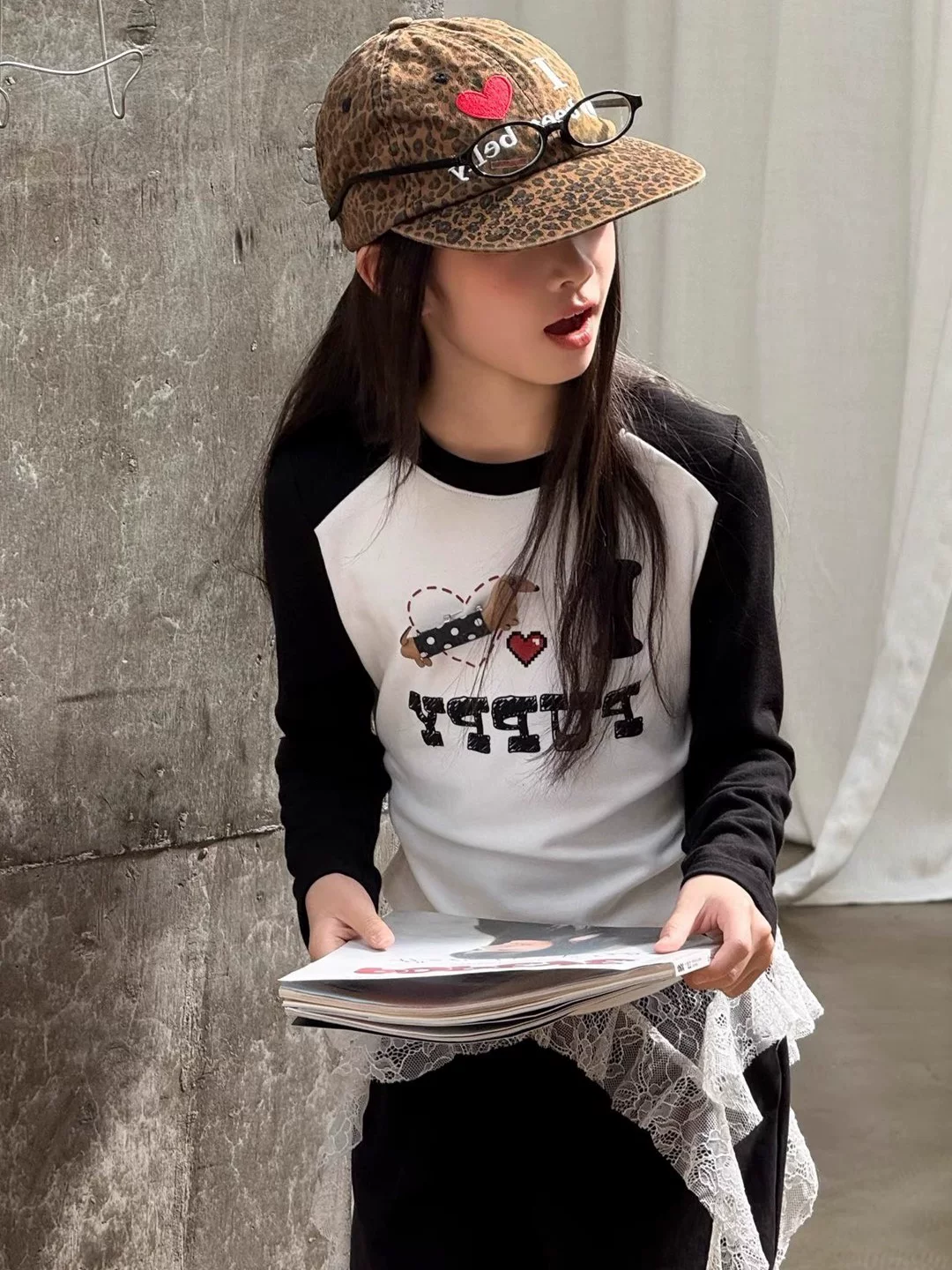 Áo thun lớp lót hoạt hình dành cho bé gái, quần áo trẻ em được làm bằng nhung Đức cho mùa thu đông, áo sơ mi dáng rộng dài tay hợp thời trang.
