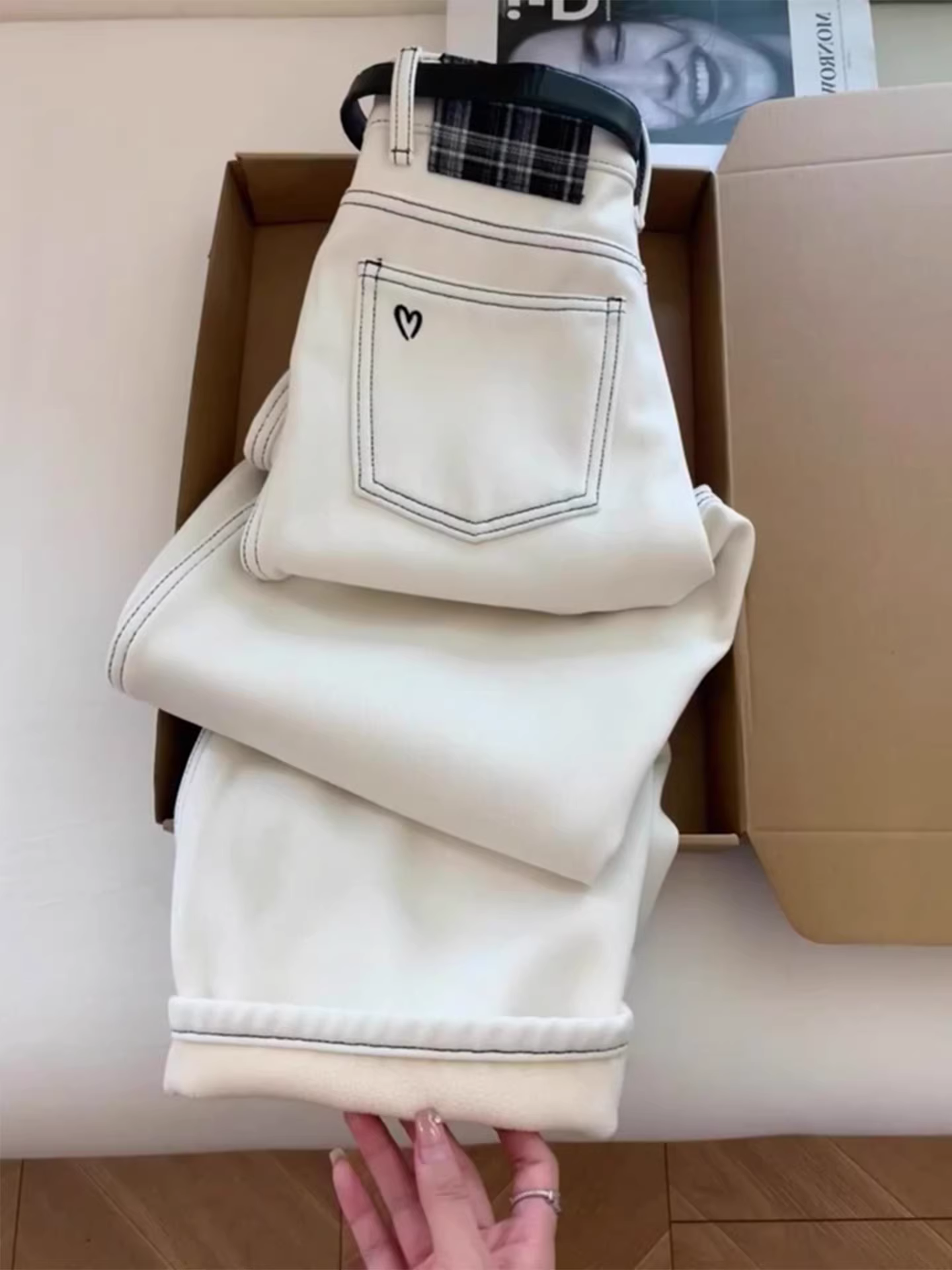 Quần jean ống rộng chất liệu denim dày dặn, lót lông cừu trắng, kiểu dáng suông rộng, dành cho nữ, mùa thu đông 2025, kiểu dáng mới, size nhỏ, quần dài rộng rãi