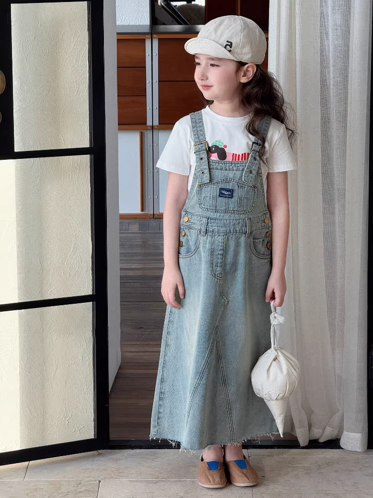 Váy denim có dây đeo cho bé gái váy dài 25 mùa hè sành điệu cho trẻ lớn váy dáng rộng kiểu dáng giản dị phong cách đi học