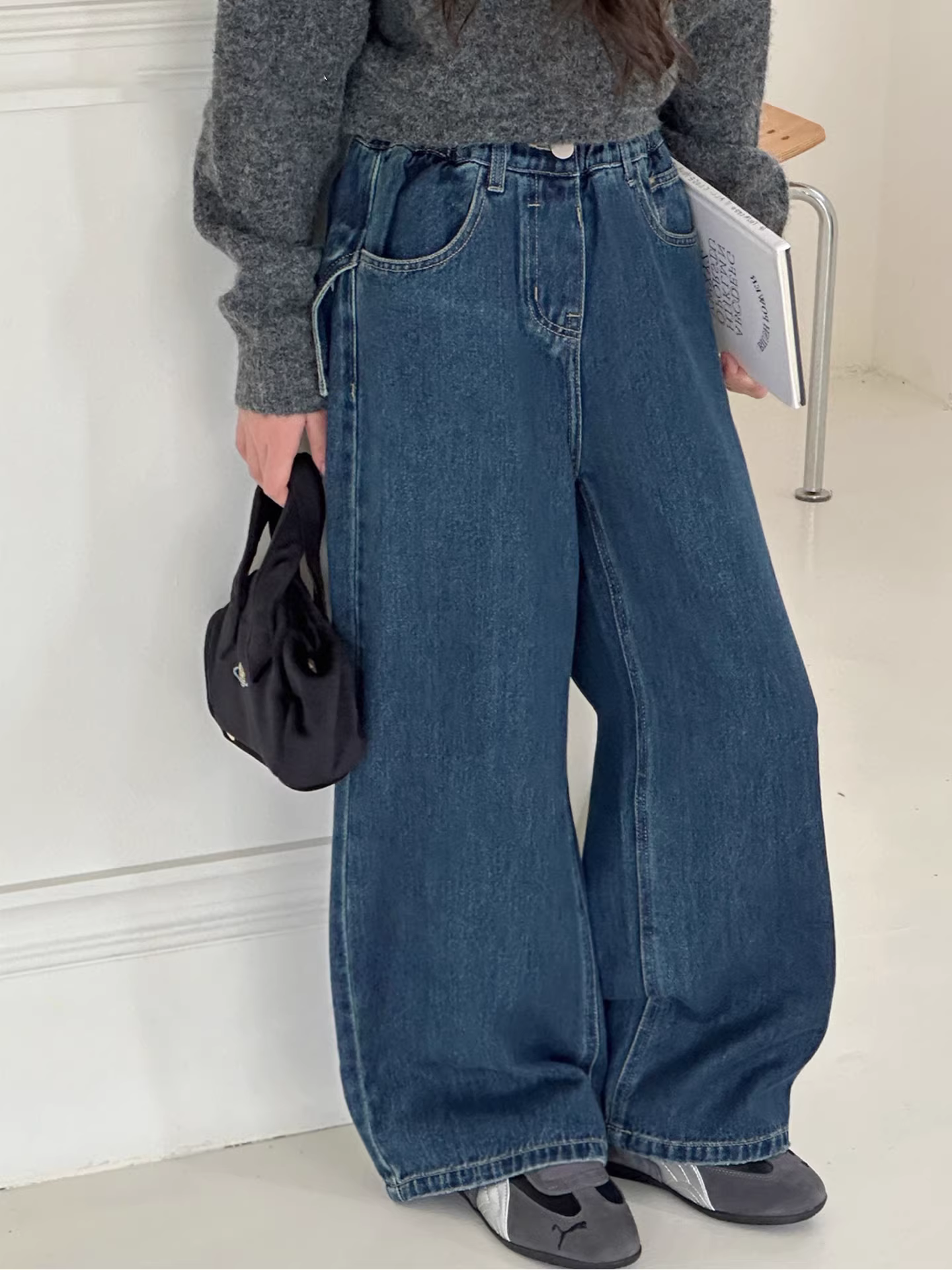 Quần dài nữ kiểu Hàn Quốc dáng thẳng quần bò trẻ em thu đông 2025 kiểu dáng nhỏ nhắn rộng rãi thoải mái