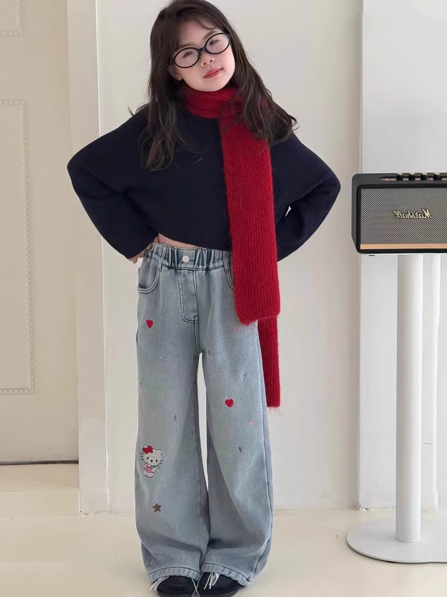 Quần áo mùa đông cho bé gái, lót lông cừu và dày dặn, quần jean ống thẳng có nơ hình mèo kitty, quần ống rộng, quần thường ngày.