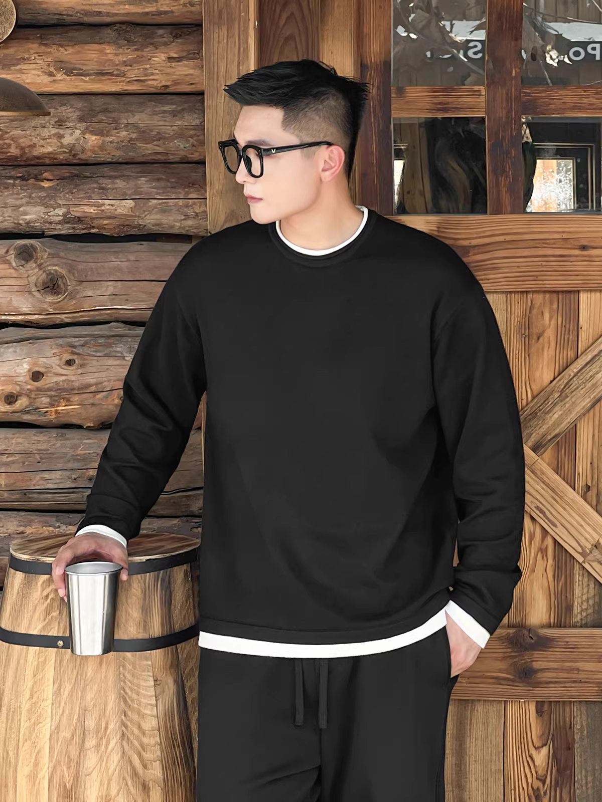 Trang phục số 22: Áo len nam ấm áp mùa thu đông giả hai mảnh bằng vải Lyocell Air Layer, chất liệu dệt kim rộng rãi và đa năng.