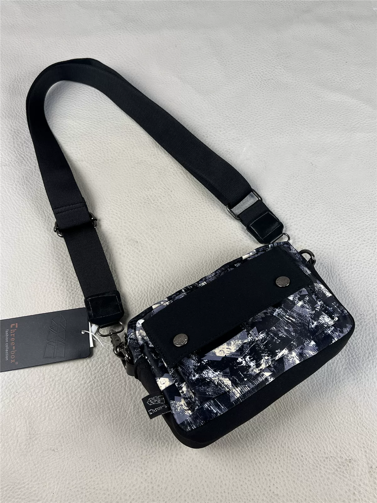 Ba hộp túi nylon in họa tiết thời trang, túi đeo chéo Jiangzuo Fengliu, túi nam, túi nữ, túi đeo vai, túi thể thao, túi đựng điện thoại.