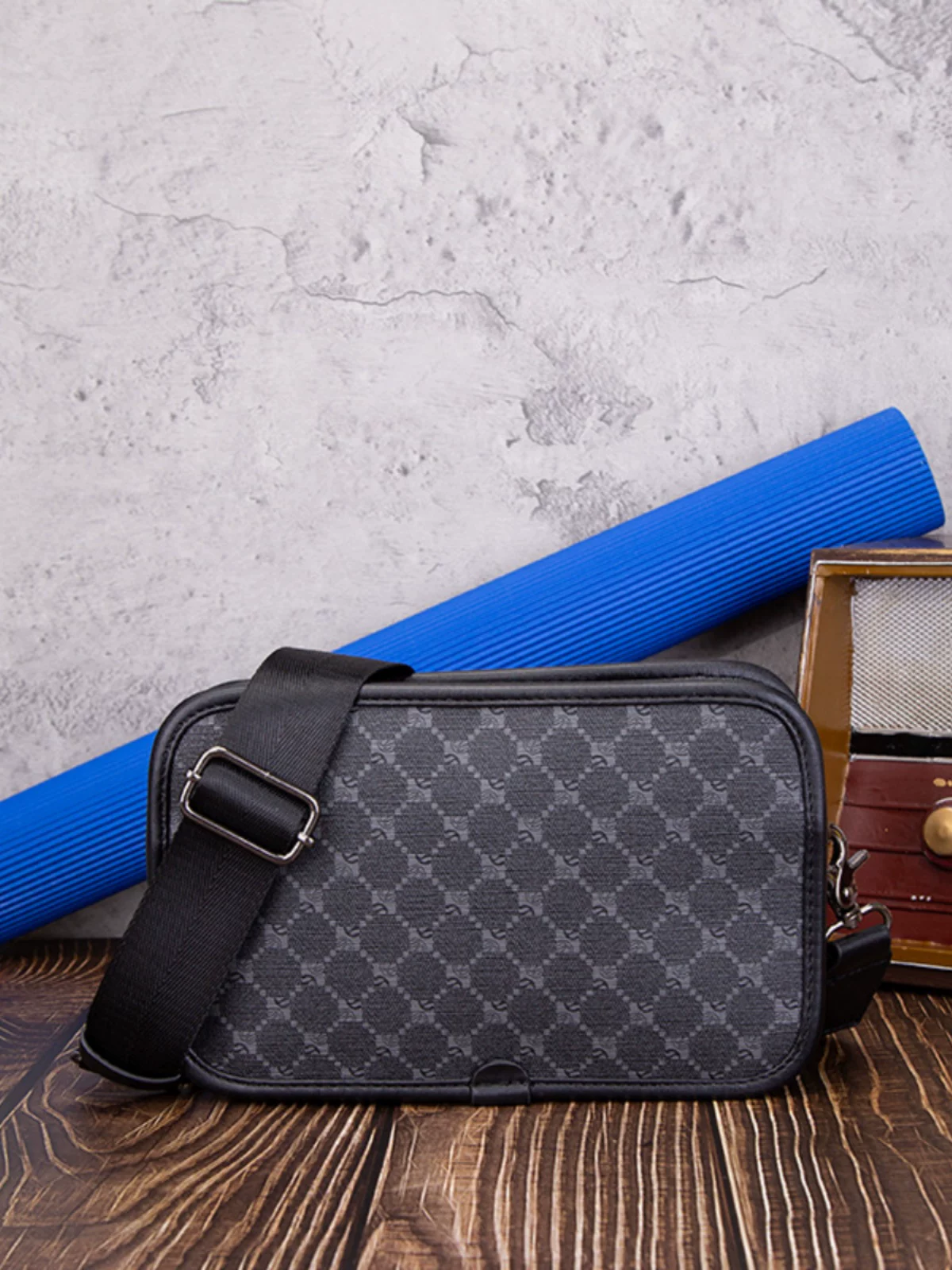 Túi đeo chéo thời trang Trung Quốc 2025, túi đeo chéo nhỏ họa tiết ca rô ngoài trời, túi đeo chéo nam phong cách ins, túi vuông nhỏ đi làm cho nam