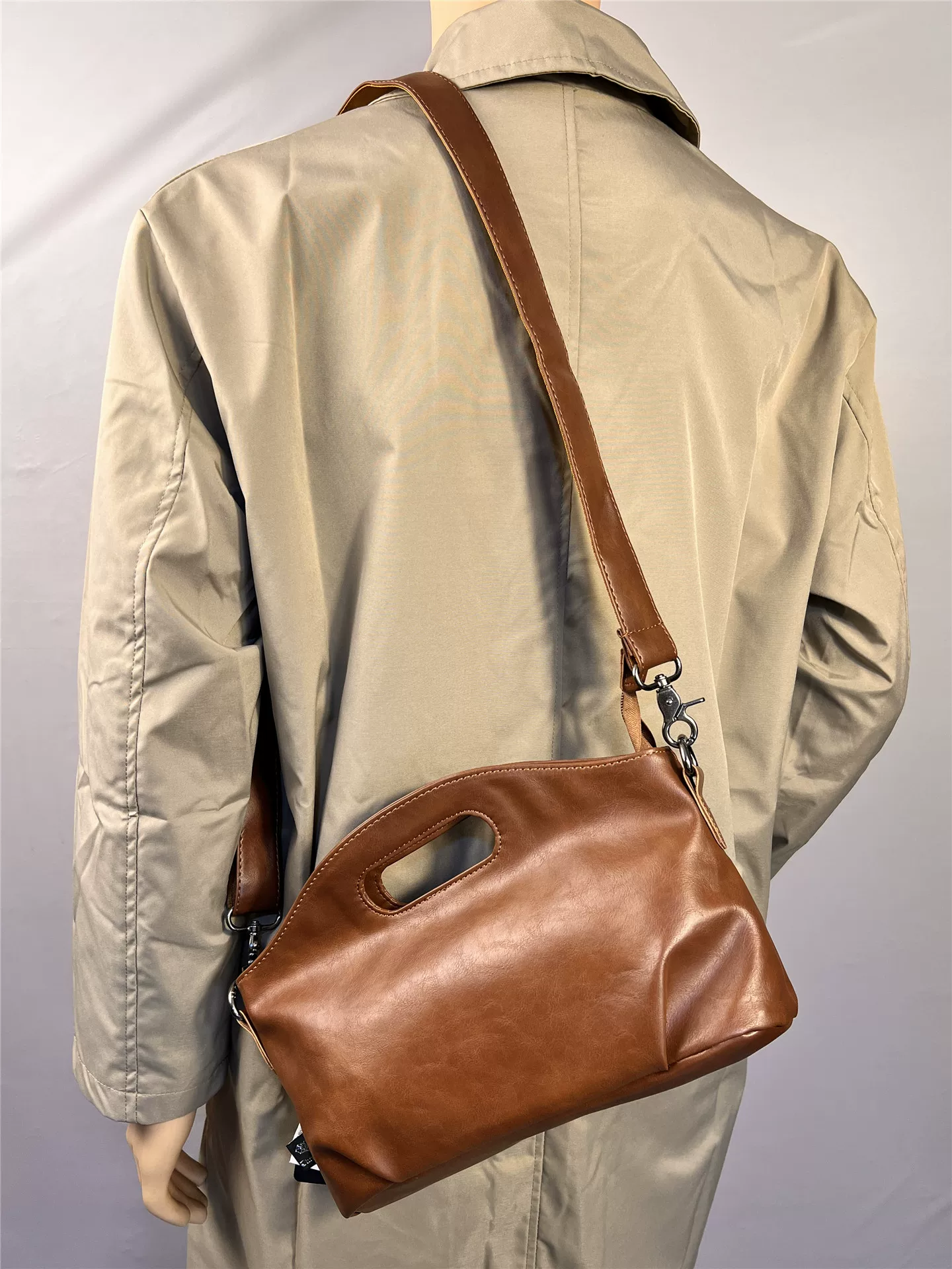 Túi đeo vai thời trang Three-Box2025 phong cách retro, túi xách đeo chéo, ba lô, túi nam trẻ trung phong cách ins