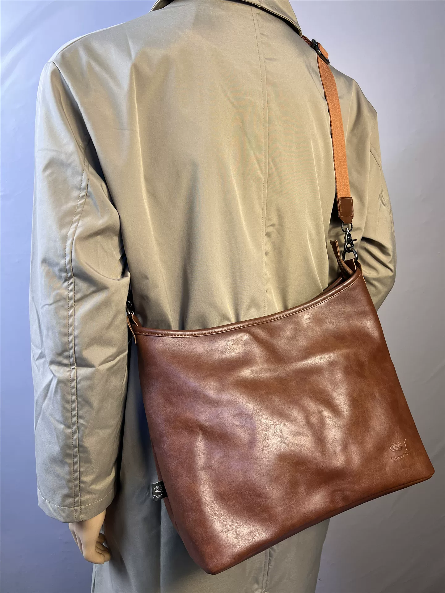 Túi đeo chéo da mềm kiểu retro ba ngăn, dung tích lớn, đơn giản, phong cách thường ngày dành cho nam và nữ, túi đeo vai, túi xe máy