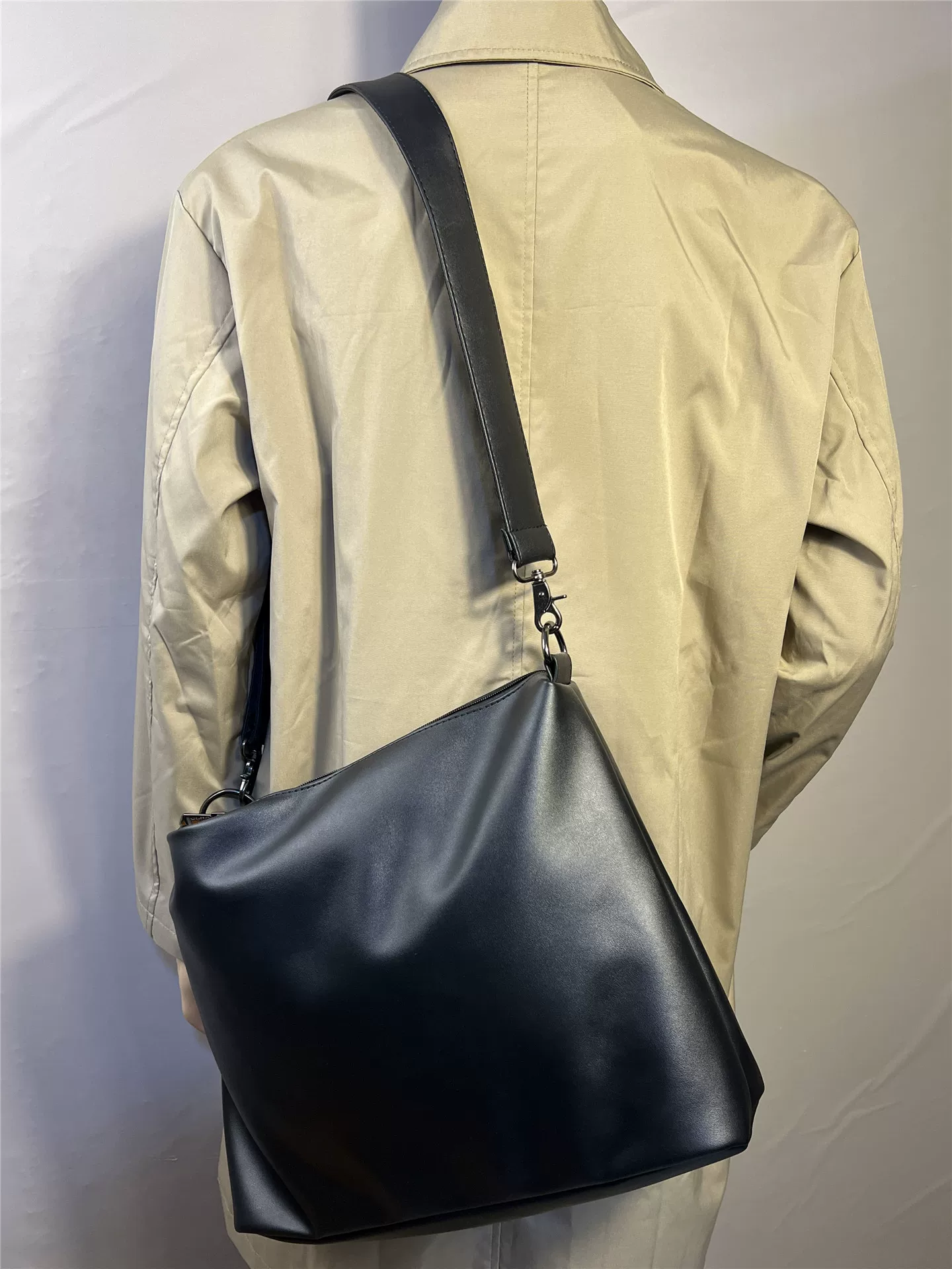 Túi đeo chéo nam ba ngăn cỡ lớn, túi tập gym, túi đeo vai da mềm unisex, túi da giả nam, túi du lịch