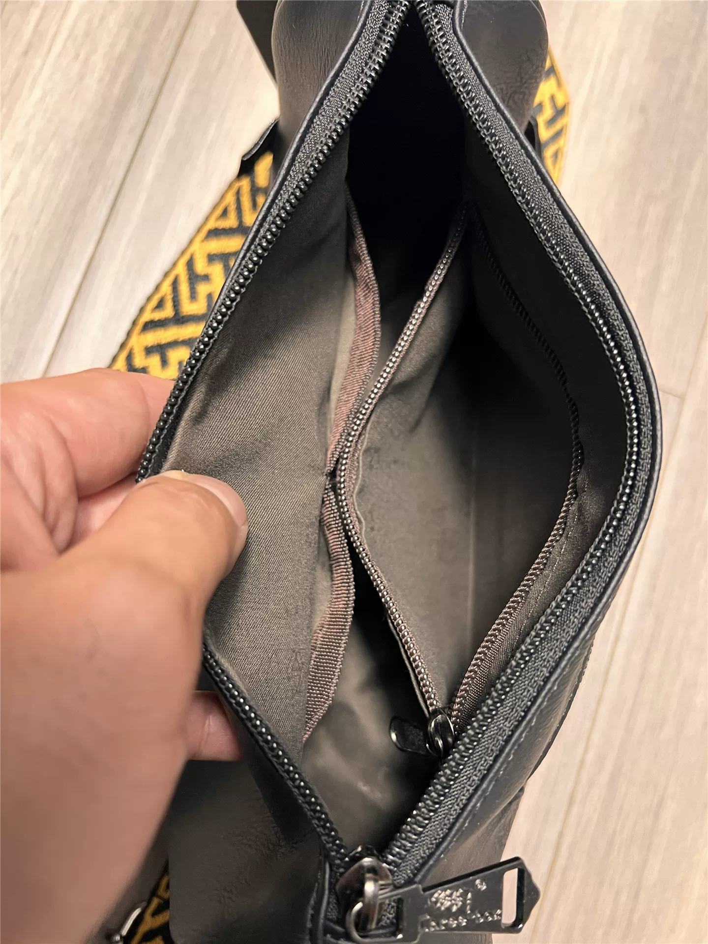 Túi đeo chéo ba ngăn dành cho nam, túi đeo vai phong cách Nhật Bản, túi đeo chéo nhỏ kiểu retro phong cách Hàn Quốc dành cho nam, ba lô nữ