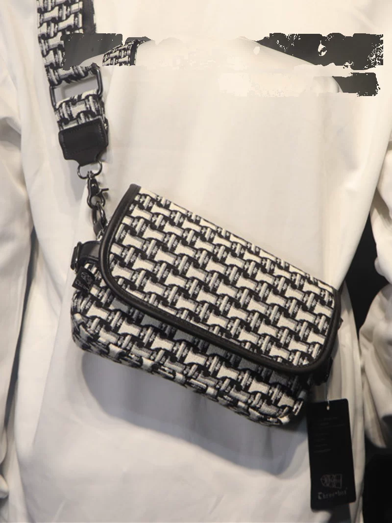 Túi đeo vai nam vải canvas mới của baixbox Hàn Quốc, túi đeo chéo kẻ sọc đen trắng thời trang unisex phong cách Nhật Bản