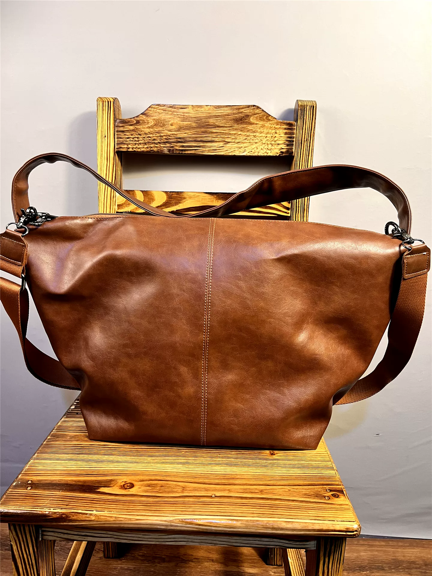 Túi đeo chéo nam thời trang 2025, túi du lịch ngắn ngày ngoài trời, túi đeo vai đơn giản, dung tích lớn, kiểu dáng hiện đại