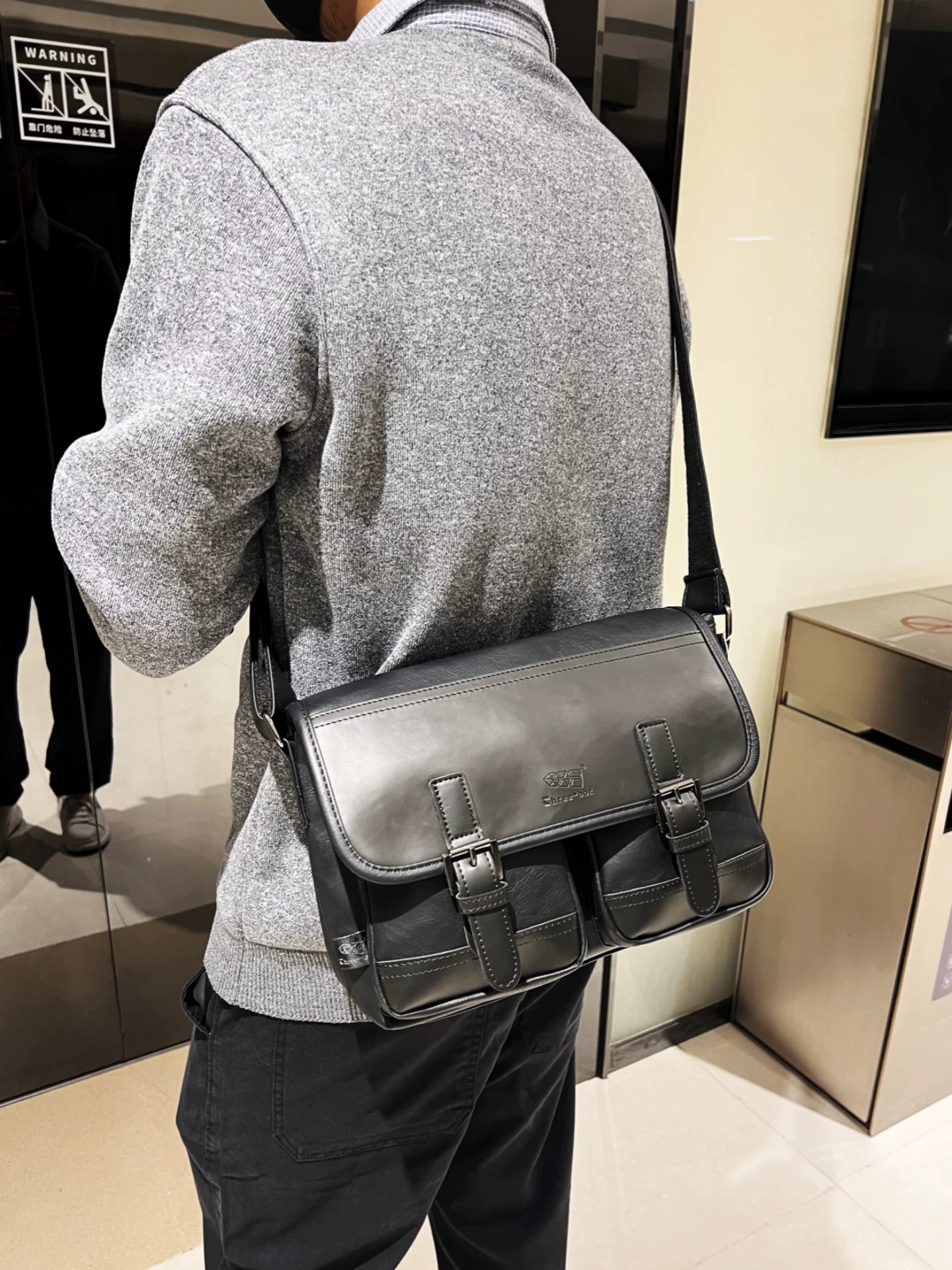 Túi đeo chéo nam da thật phong cách retro Hàn Quốc 2026, chất liệu da thật, kiểu dáng thời trang, thích hợp làm túi công sở, túi đeo vai, túi messenger, balo học sinh