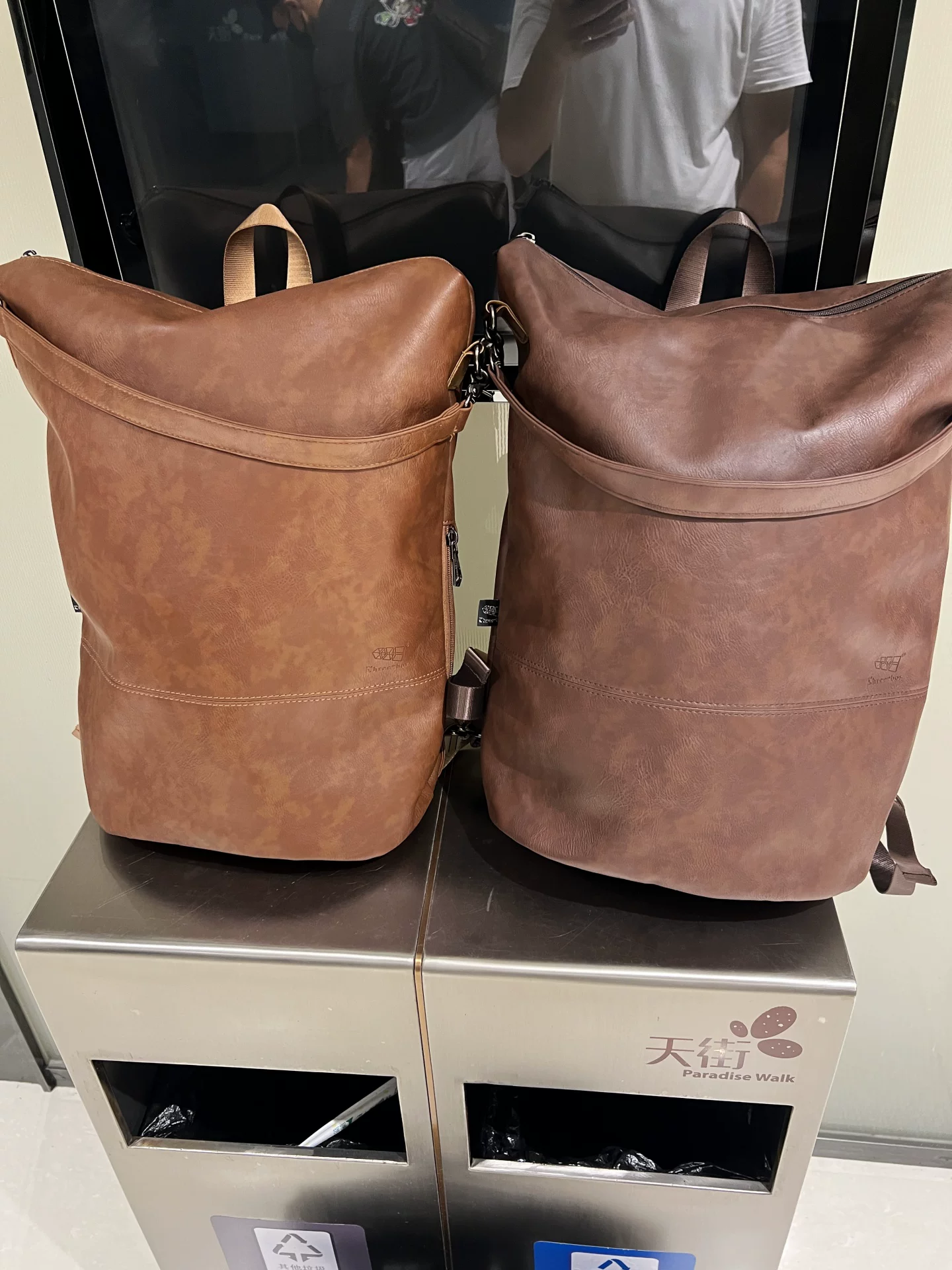 Ba lô nam cỡ lớn ba ngăn, ba lô du lịch cổ điển dành cho giới trẻ, túi xách da mềm phong cách sinh viên đại học.