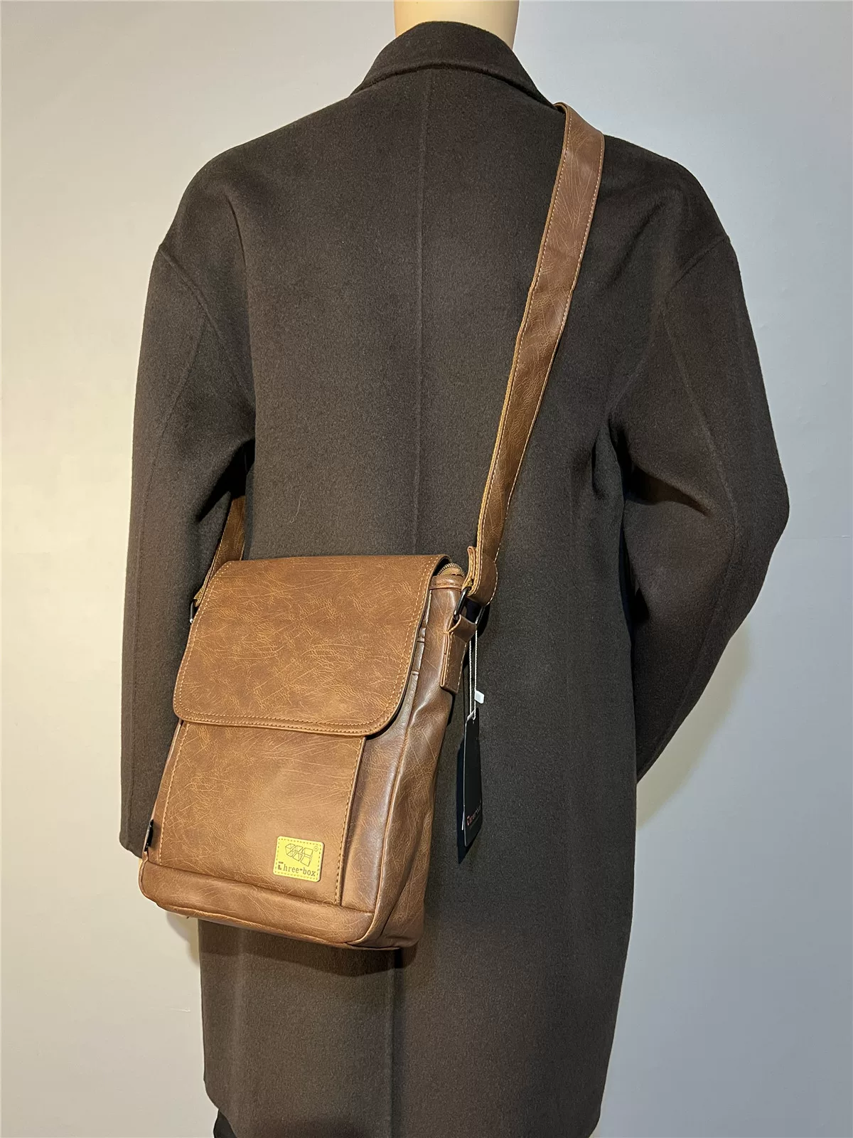 Túi đeo vai nam ba ngăn, balo da mềm đeo chéo kiểu dáng mới thời thượng, túi đeo chéo công sở dành cho nam.