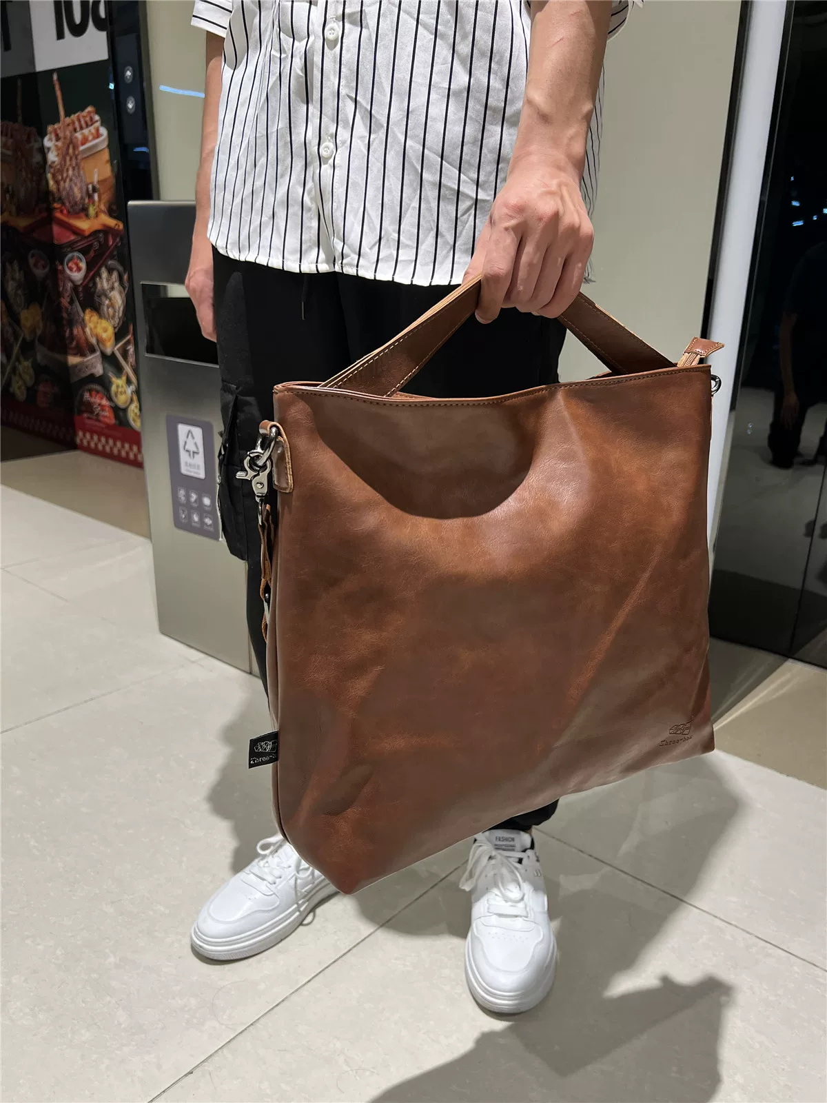 Túi đeo chéo nam nữ phong cách retro đơn giản, dung tích lớn, mẫu mới 2025, thích hợp đi làm