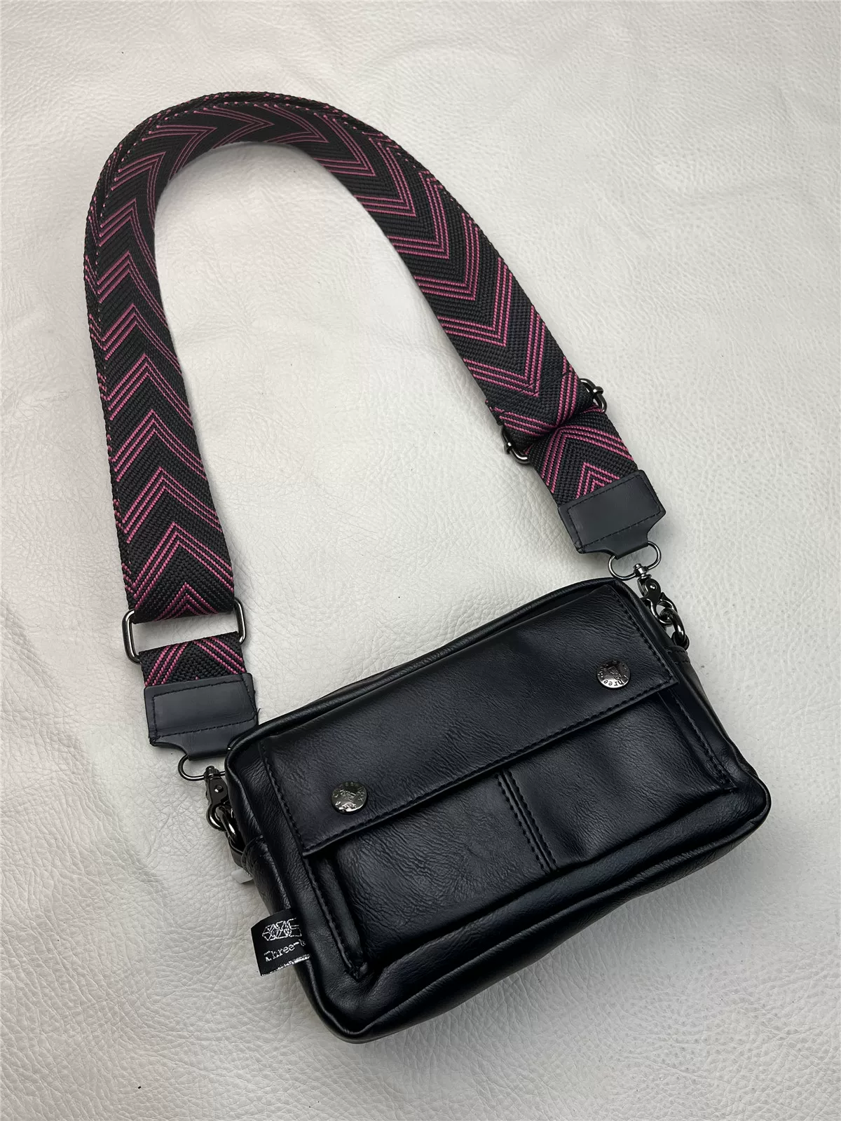 Túi đeo chéo nam sinh viên phong cách Hàn Quốc ba ngăn Túi đeo vai unisex phong cách hip-hop Nhật Bản và Hàn Quốc Túi đeo vai thông thường