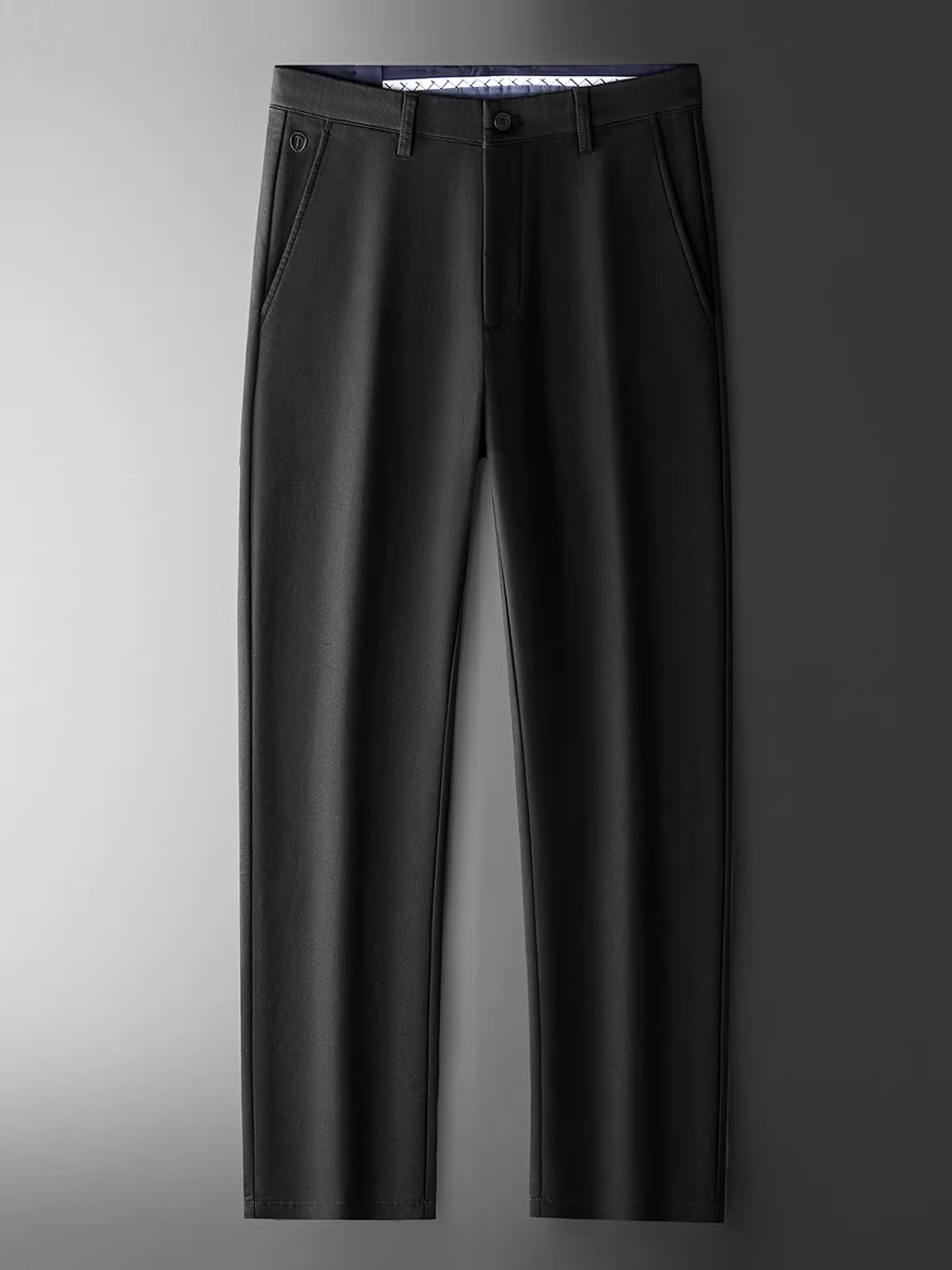 Quần âu nam chất liệu cotton chải kỹ, kiểu dáng thẳng, chất liệu dày dặn, mặc thoải mái, đa năng, thích hợp cho công việc.