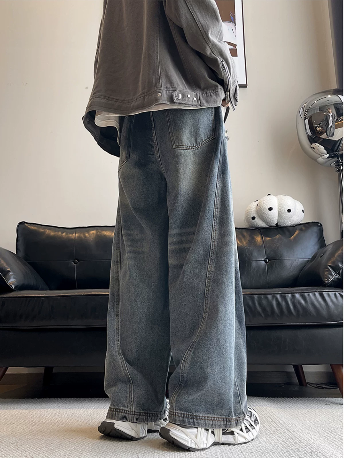 Quần jeans rách phong cách retro Mỹ dành cho nam, quần ống rộng thoải mái mùa xuân thu, thương hiệu thời thượng, giặt mài và tạo hiệu ứng cũ kỹ, quần dáng cong.