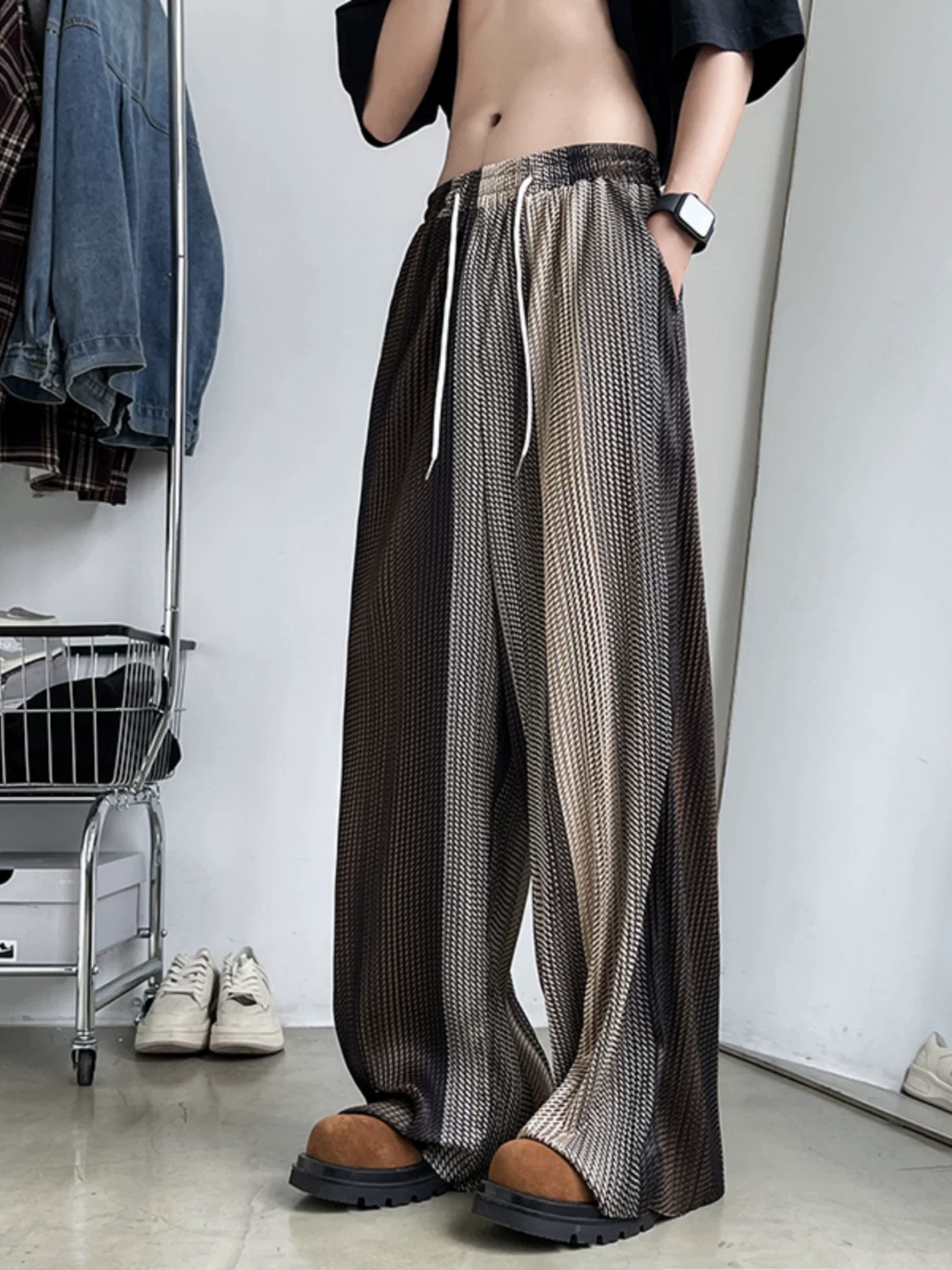 Quần lụa băng xếp ly phối màu dành cho nam, quần cặp đôi phong cách hip-hop Mỹ thời thượng, quần ống rộng suông dài chạm đất mặc mùa hè.