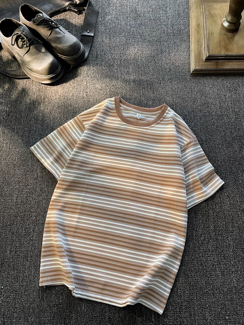Áo thun ngắn tay sọc kiểu Nhật dành cho nam và nữ, áo phối màu mùa hè, thương hiệu thời thượng, áo thun nửa tay dáng rộng, chất liệu dày dặn.
