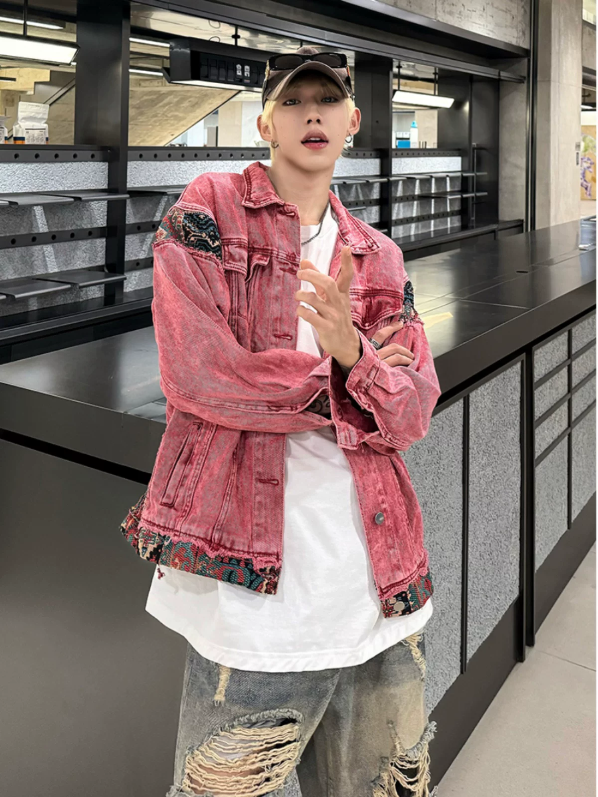 Áo khoác denim chắp vá mùa xuân thu dành cho nam, áo khoác kiểu Mỹ thời thượng, áo khoác dáng rộng thoải mái, quần áo công sở phong cách.