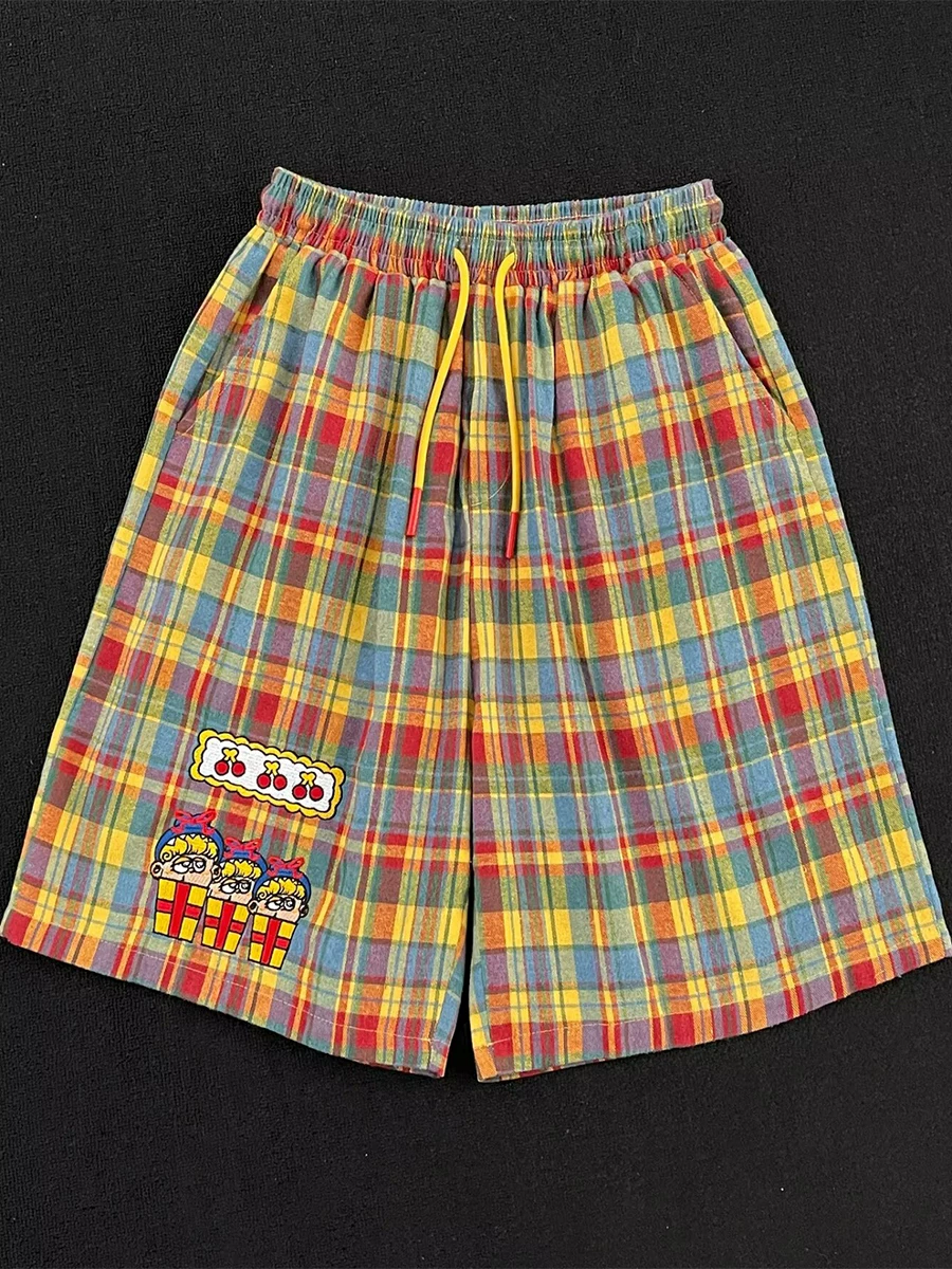 Quần short thêu hoạt hình có dây rút dành cho nam, quần dài vừa phải thể thao kẻ sọc nhiều màu sắc mùa hè, quần short năm điểm hợp thời trang phong cách Mỹ dành cho cặp đôi.