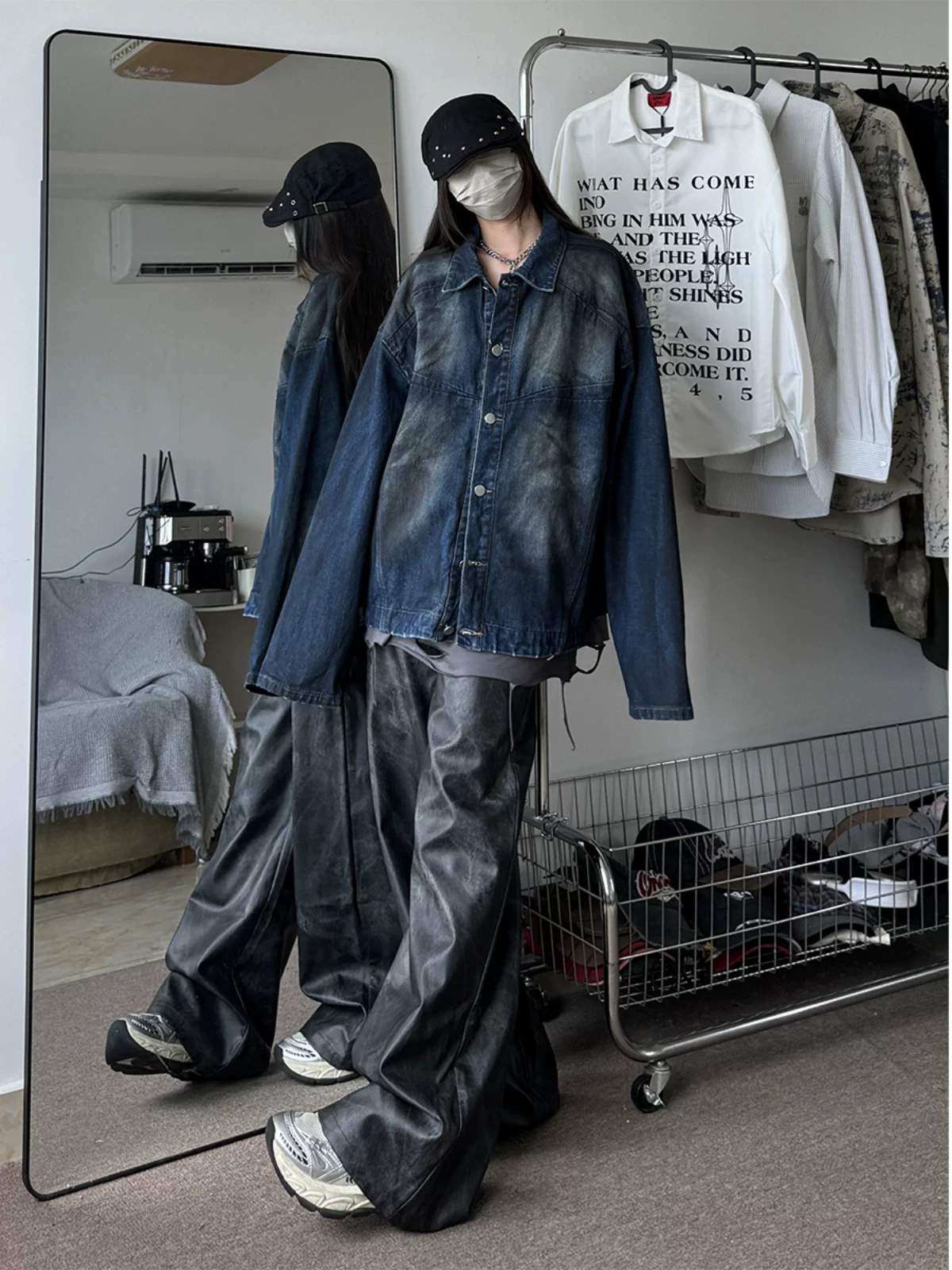 Áo khoác denim phong cách Wasteland dành cho nam và nữ, áo khoác có đệm vai rộng rãi, áo khoác cleanfit thời trang Mỹ mùa xuân thu.