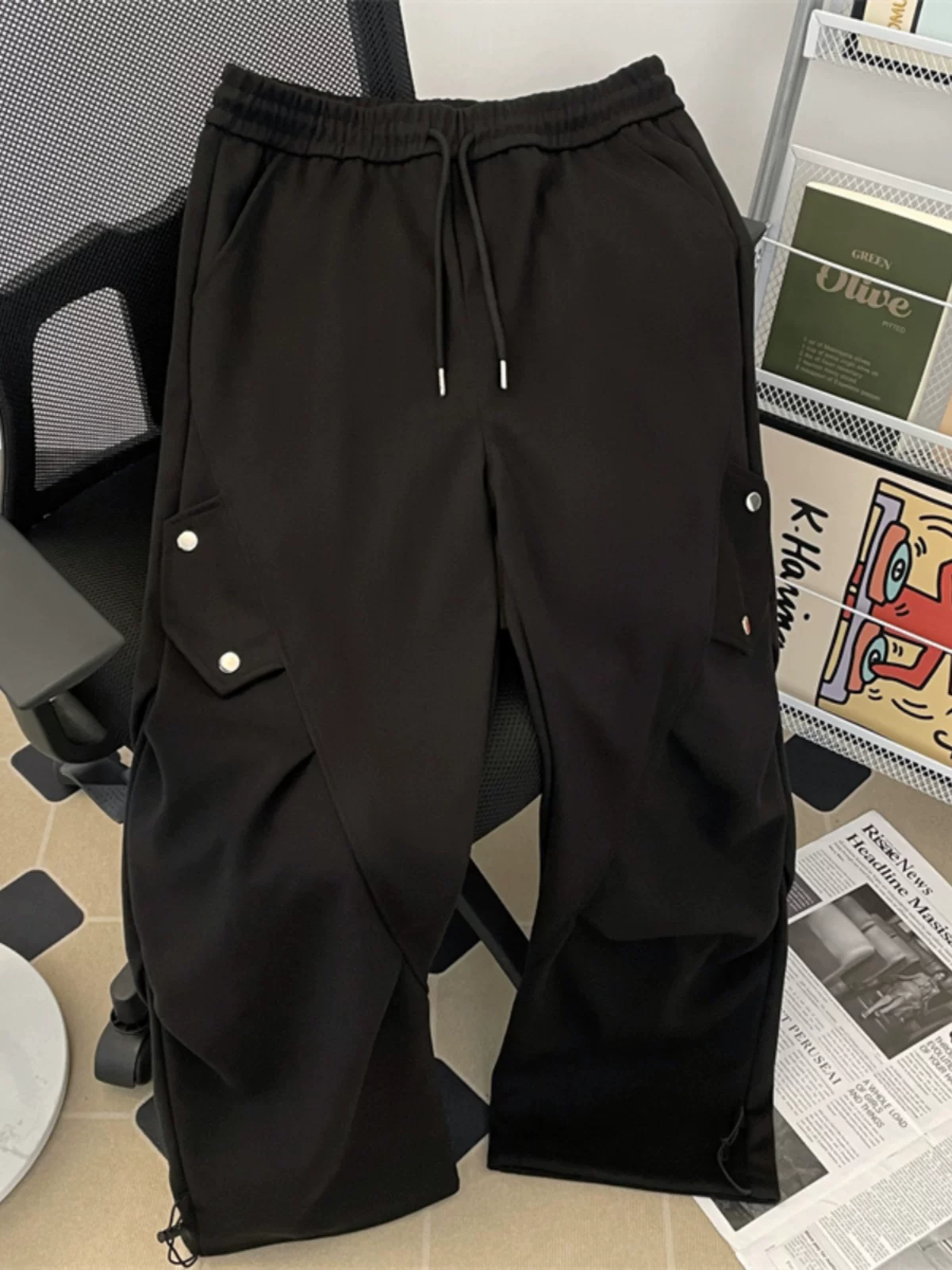 Quần cargo lính dù xếp ly kiểu Mỹ dành cho nam, quần ống rộng phong cách thời thượng mùa xuân thu, quần dài thiết kế rộng rãi thoải mái.