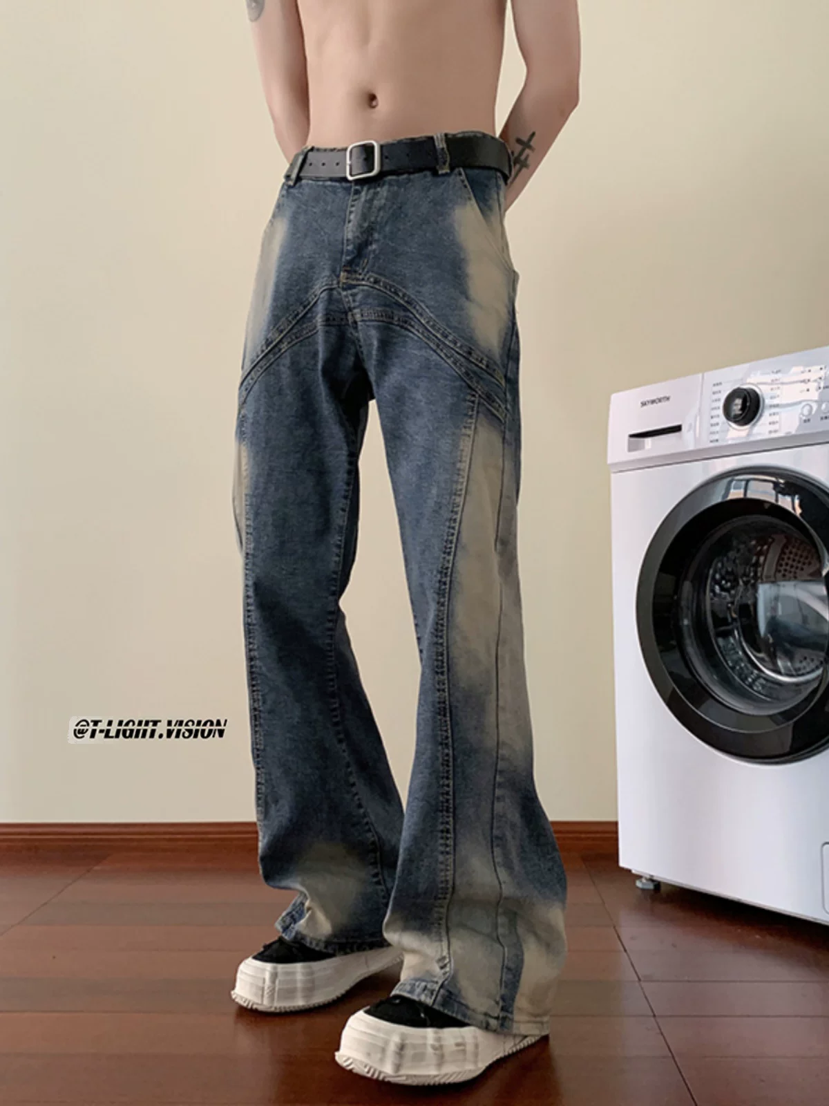 Quần jeans nam kiểu gradient, phong cách thu mới, thời thượng, quần cá tính, phong cách đường phố Mỹ, dáng rộng, quần dài hơi loe.