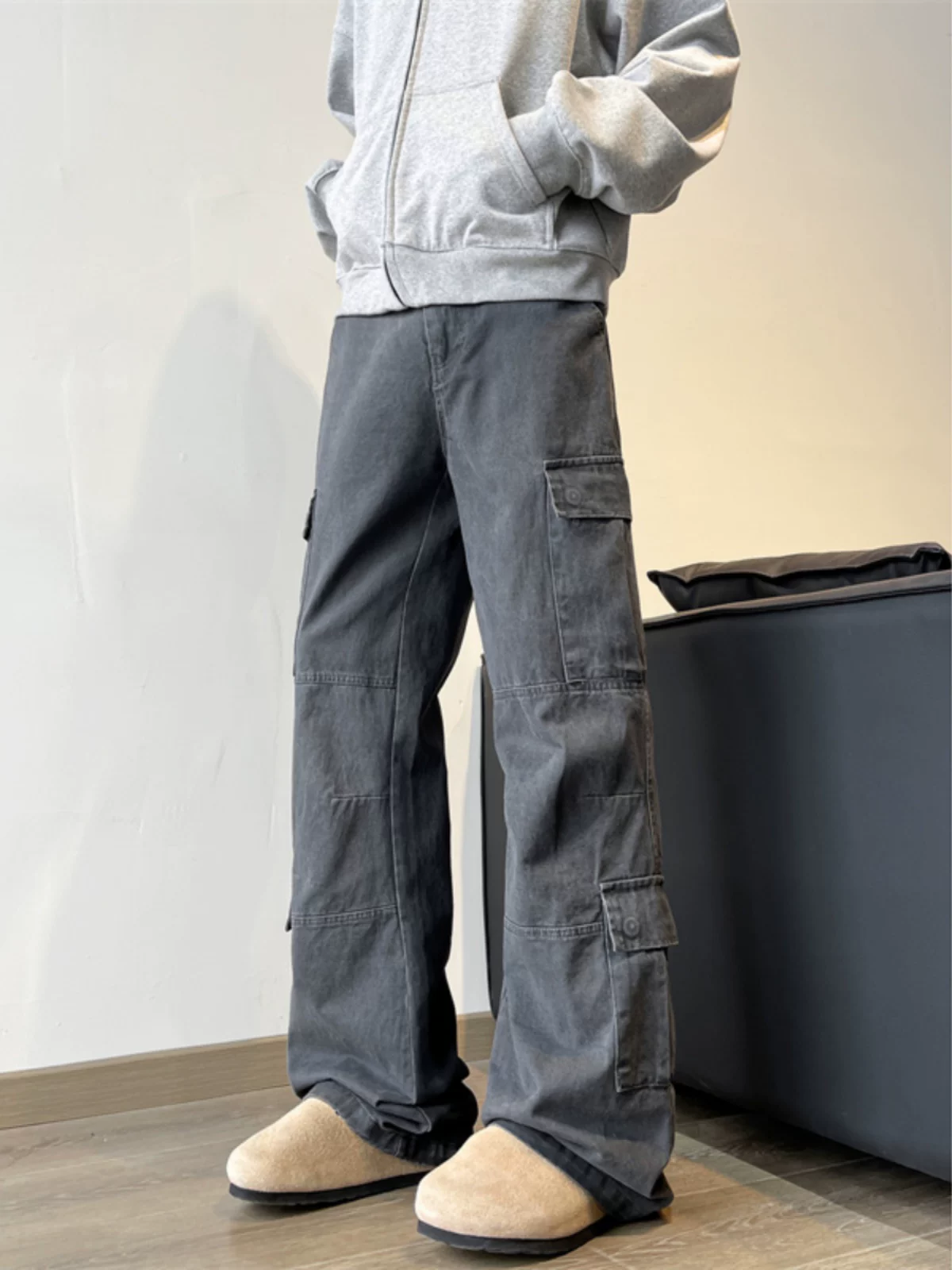 Quần cargo nam thu đông 2024 kiểu Mỹ thời thượng, dáng thẳng, nhiều túi, chất liệu washed, ống loe