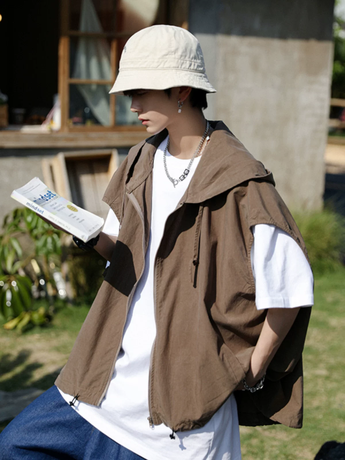 Áo vest nhanh khô hợp thời trang kiểu Nhật dành cho nam, áo vest công sở mùa hè dành cho nam giới thành thị, áo khoác không tay có mũ trùm đầu rộng rãi.