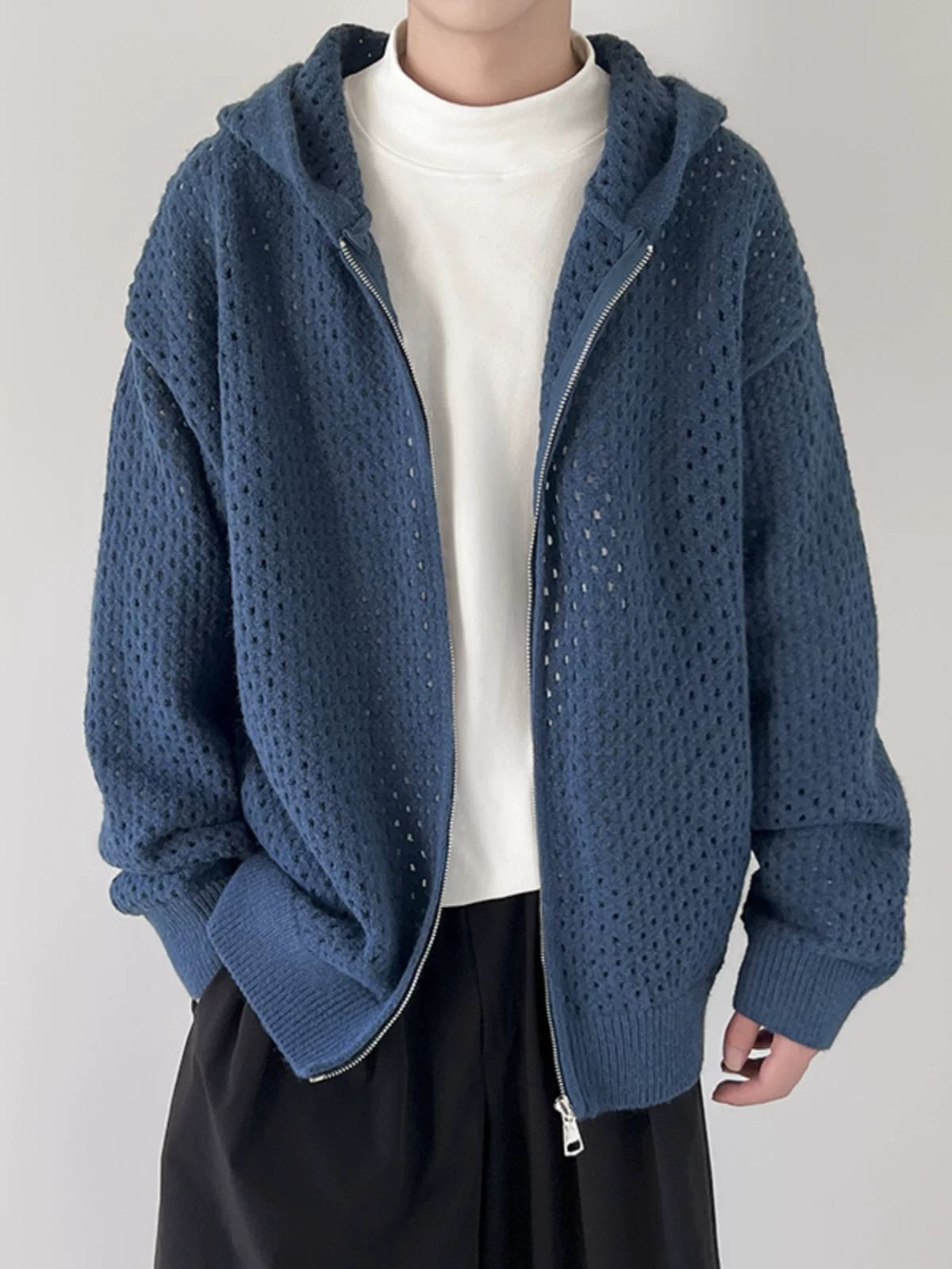 Áo len thiết kế khoét lỗ dành cho nam, áo cardigan có mũ rộng rãi, phong cách Mỹ thời thượng mùa xuân thu, kiểu dáng thoải mái dành cho cặp đôi.