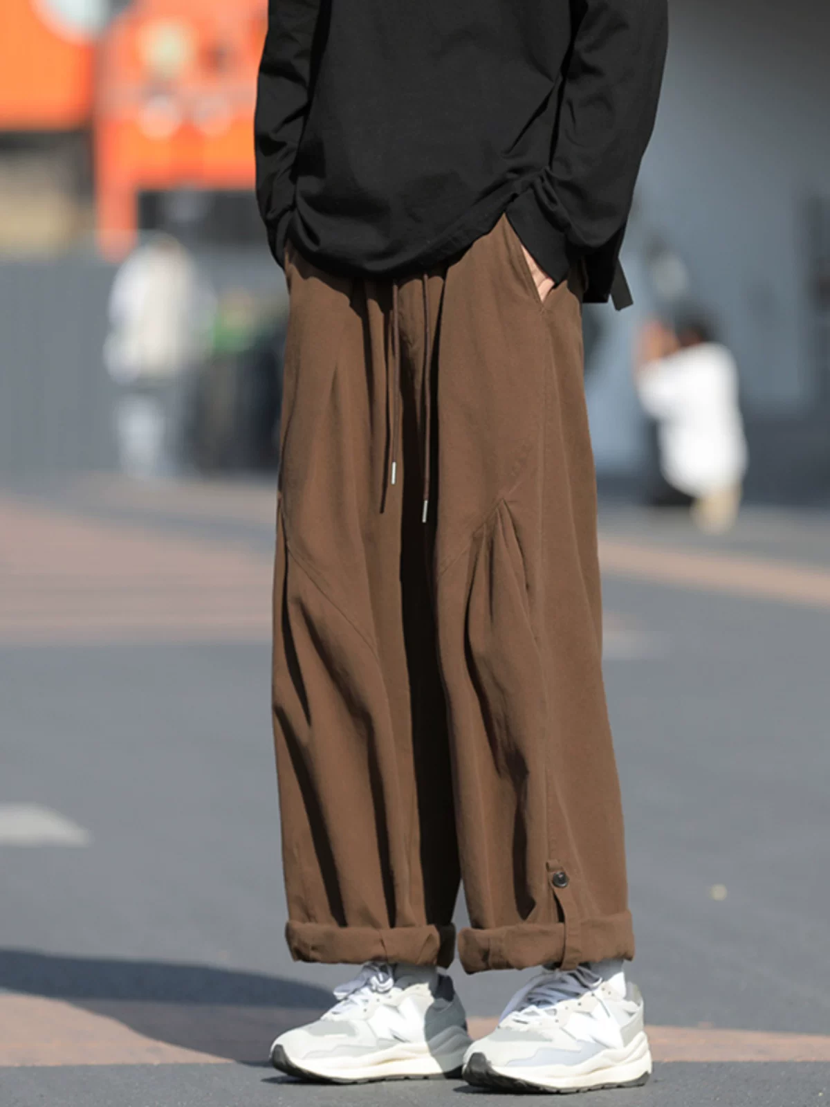 Quần cityboy phong cách Nhật Bản mùa xuân thu dành cho nam, quần dài chạm đất đa năng, dáng suông, quần cargo ống rộng thoải mái.