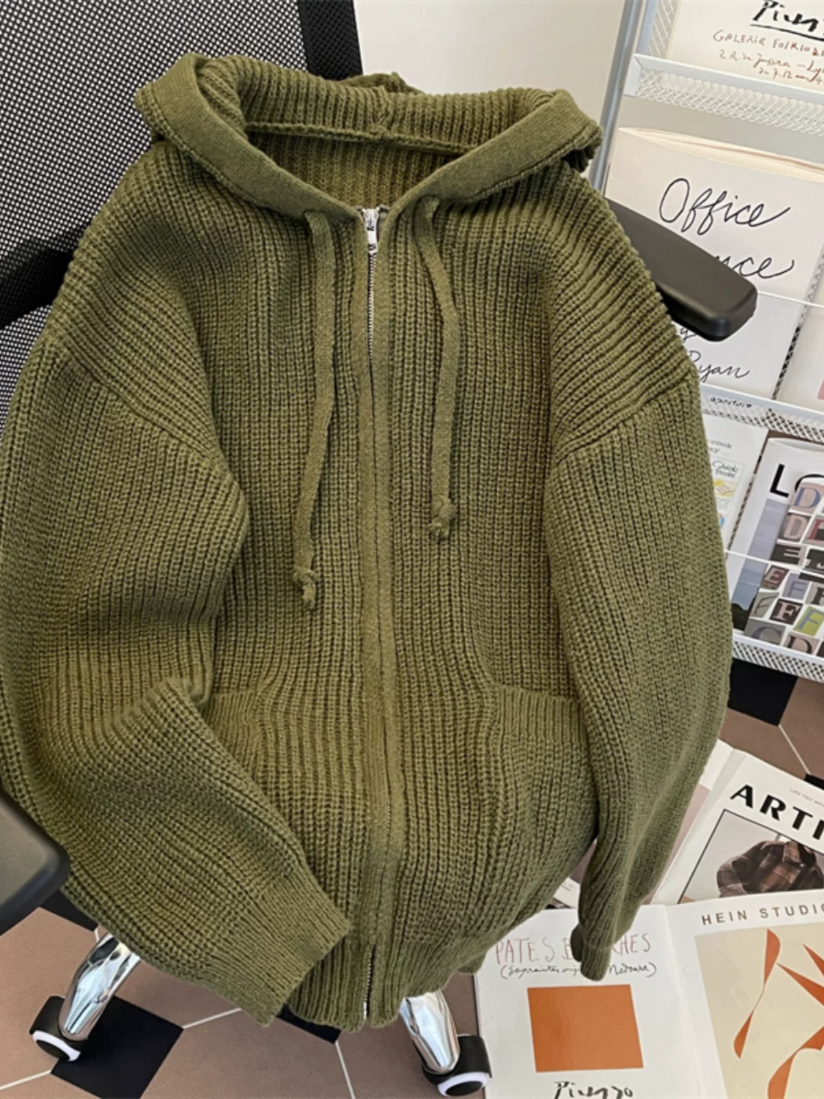 Áo khoác cardigan có mũ dành cho nam, kiểu mới thu đông 2024, phong cách Mỹ rộng rãi, thời thượng, kiểu dáng thoải mái, áo đôi.